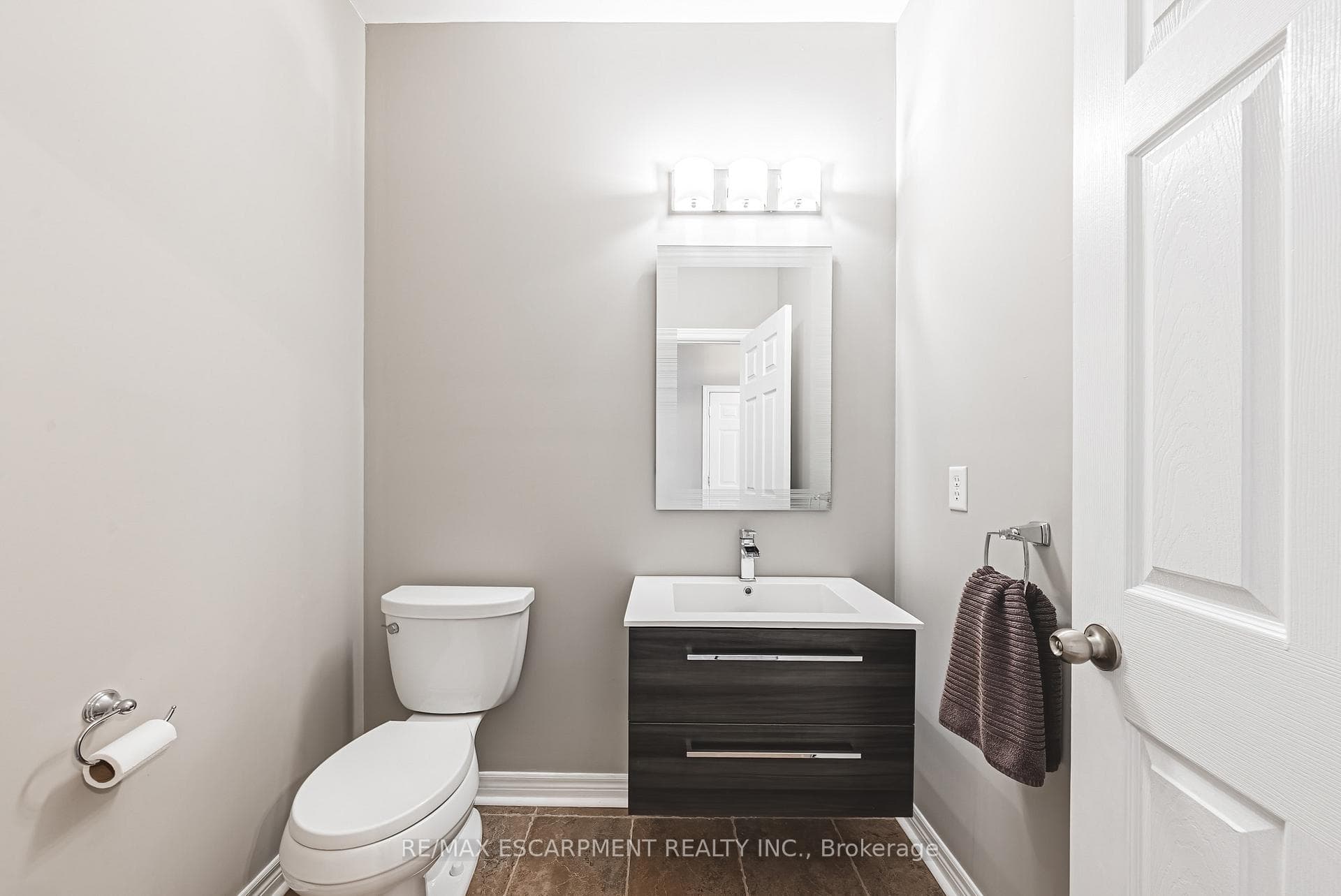 2178 Berwick Drive - Detached photo 6 of 50 in Burlington, Ontario