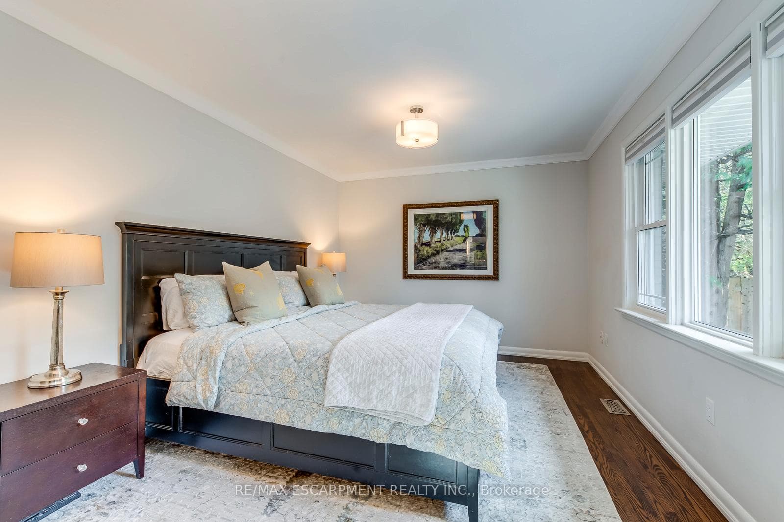 4306 Lakeshore Road - Detached photo 16 of 45 in Burlington, Ontario