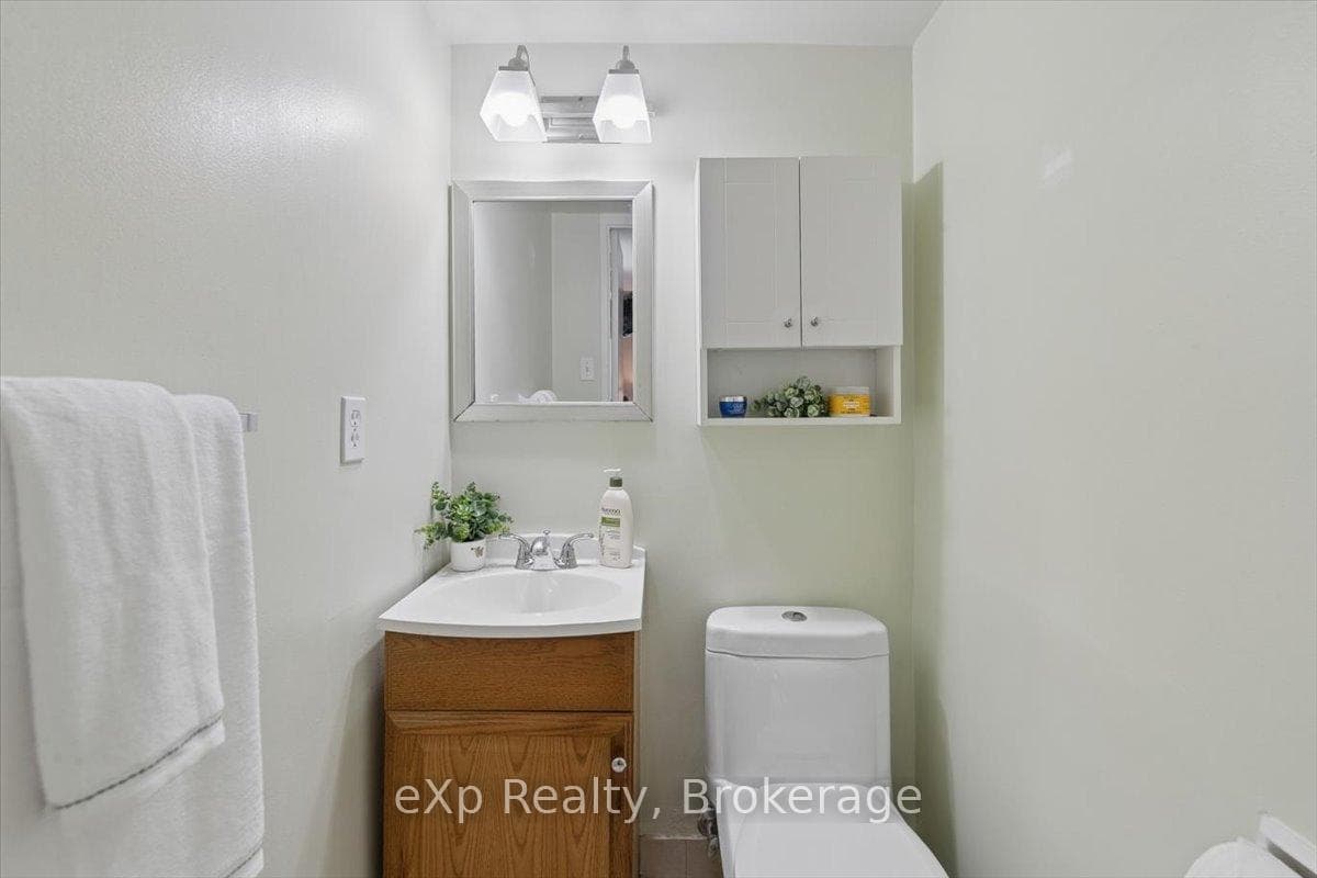 39 Stavebank Road Unit 403 - Condo photo 18 of 33 in Mississauga, Ontario