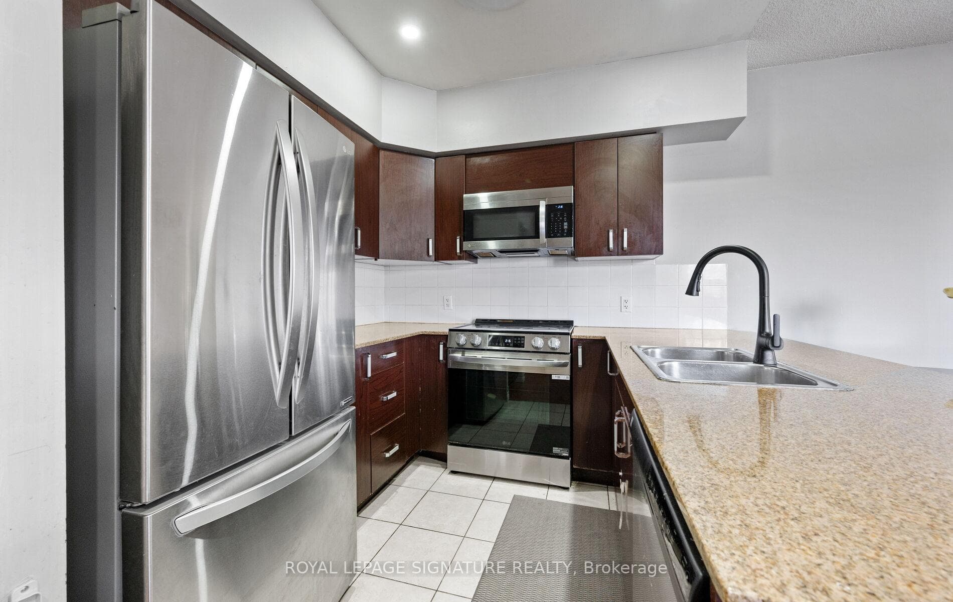 7405 Goreway Drive Unit 104 - Condo photo 10 of 42 in Mississauga, Ontario