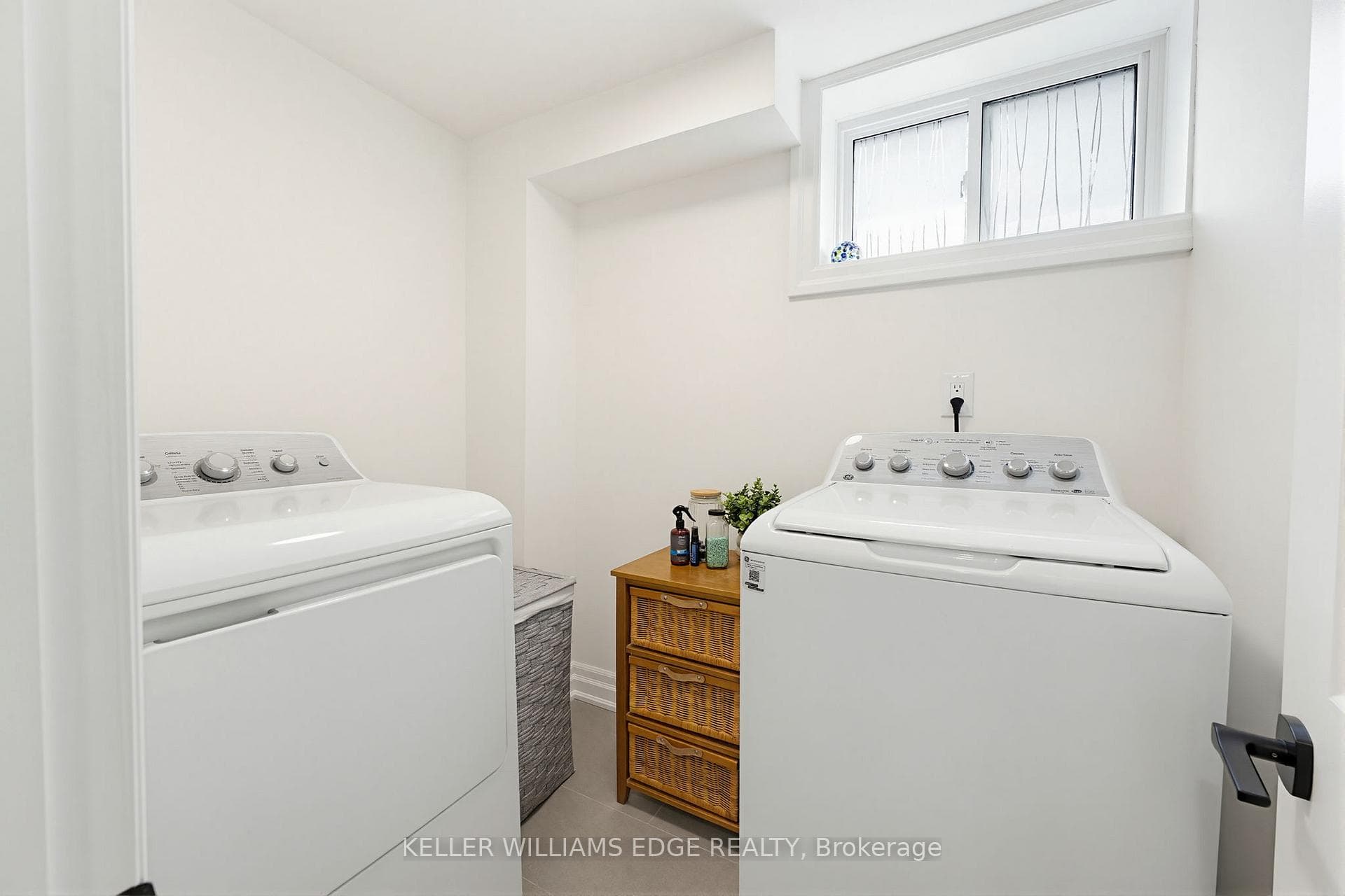 586 Woodland Avenue - Detached photo 33 of 45 in Burlington, Ontario