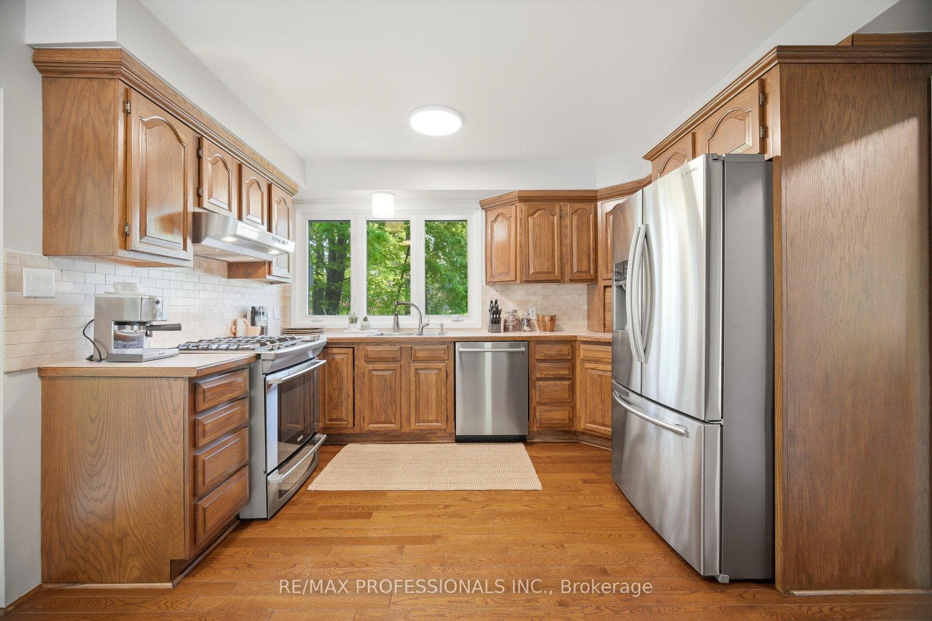 10 Cosway Court - Detached photo 11 of 46 in Etobicoke (Islington / Rexdale), Ontario