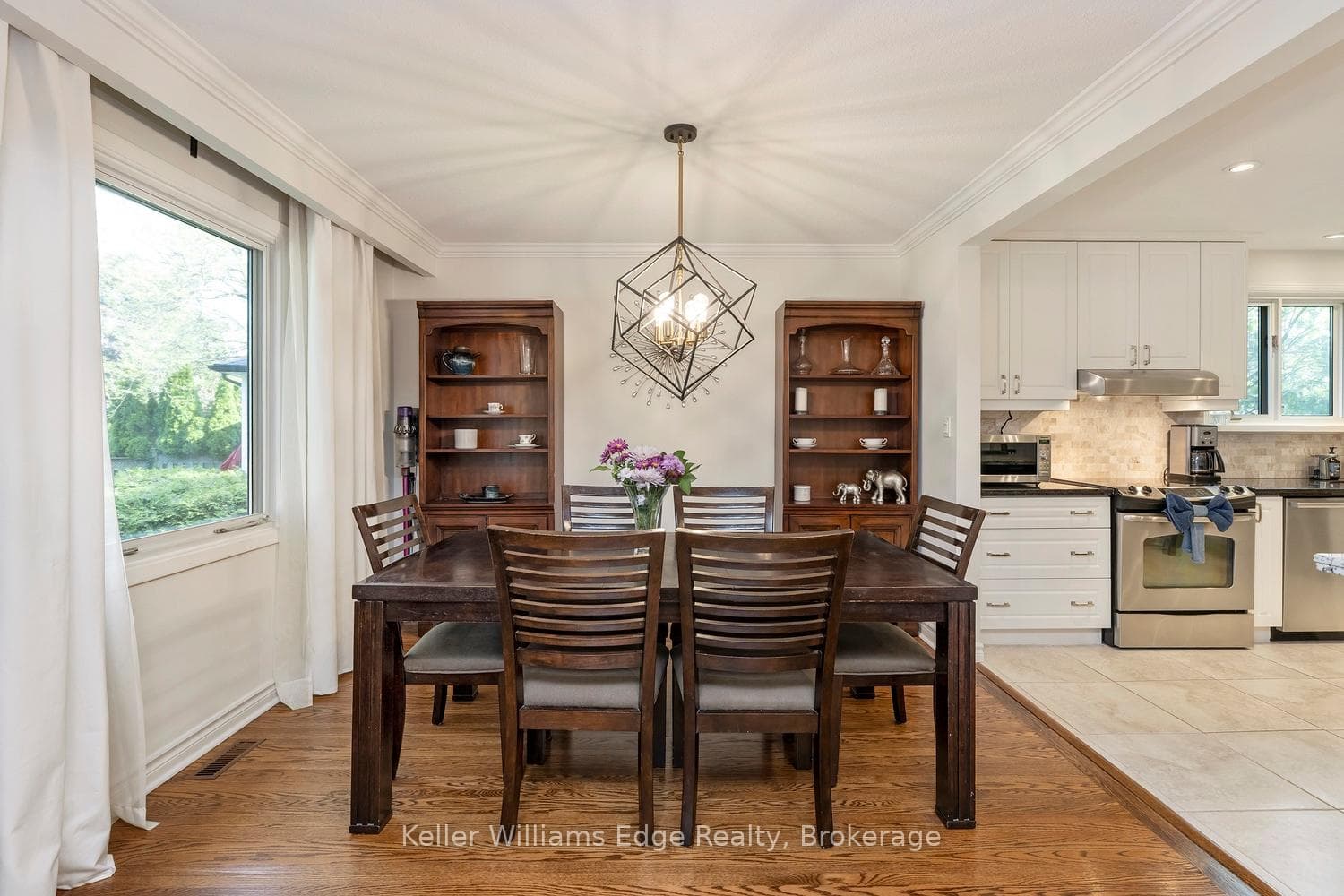 2213 Sunnyvale Drive - Detached photo 13 of 48 in Oakville, Ontario