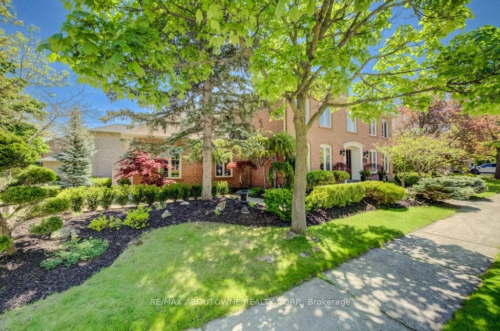 1300 Old Bridle Path - Detached photo 37 of 43 in Oakville, Ontario
