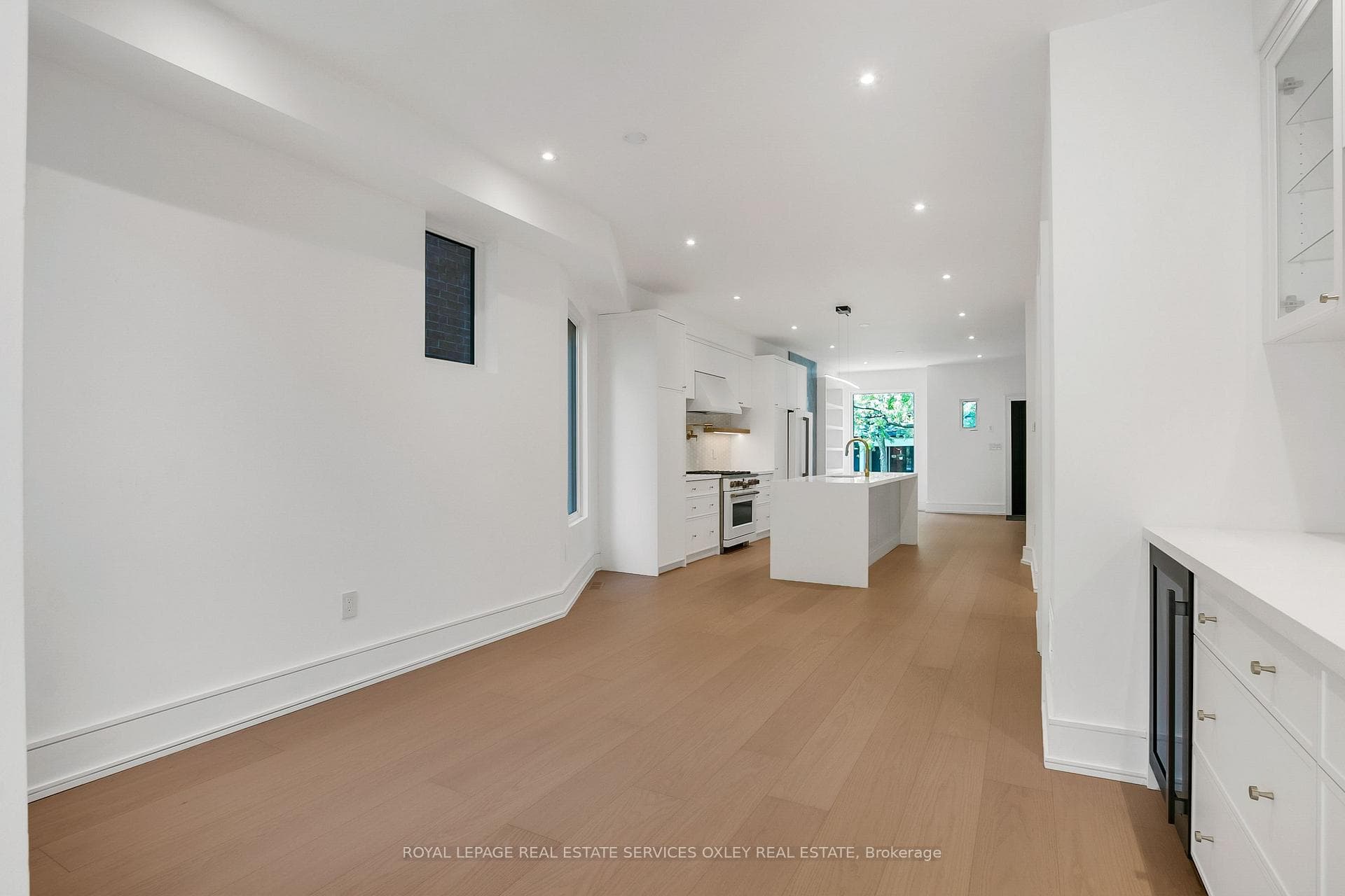 195 Albany Avenue - Semi-Detached photo 8 of 44 in Annex / Yorkville / Summerhill, Ontario