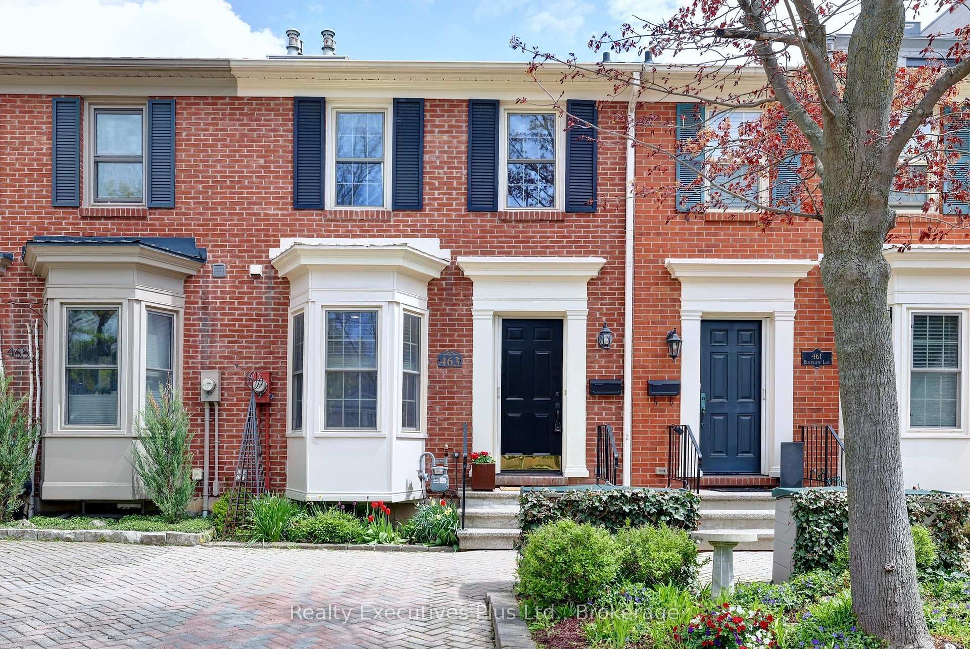 463 Blathwayte Lane - Townhouse photo 1 of 48 in Burlington, Ontario