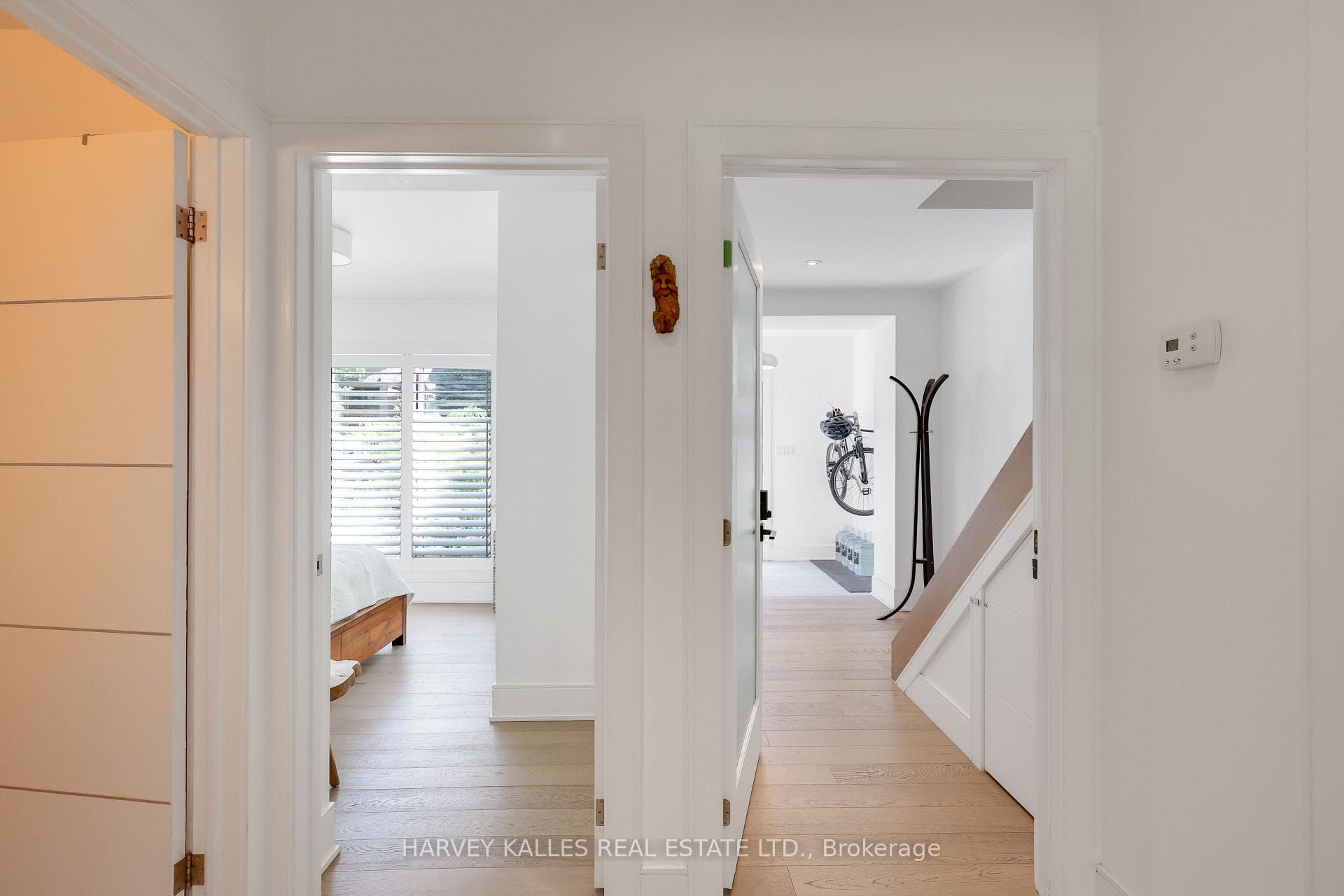 84 Edith Drive - Semi-Detached photo 18 of 45 in Forest Hill / Deer Park, Ontario