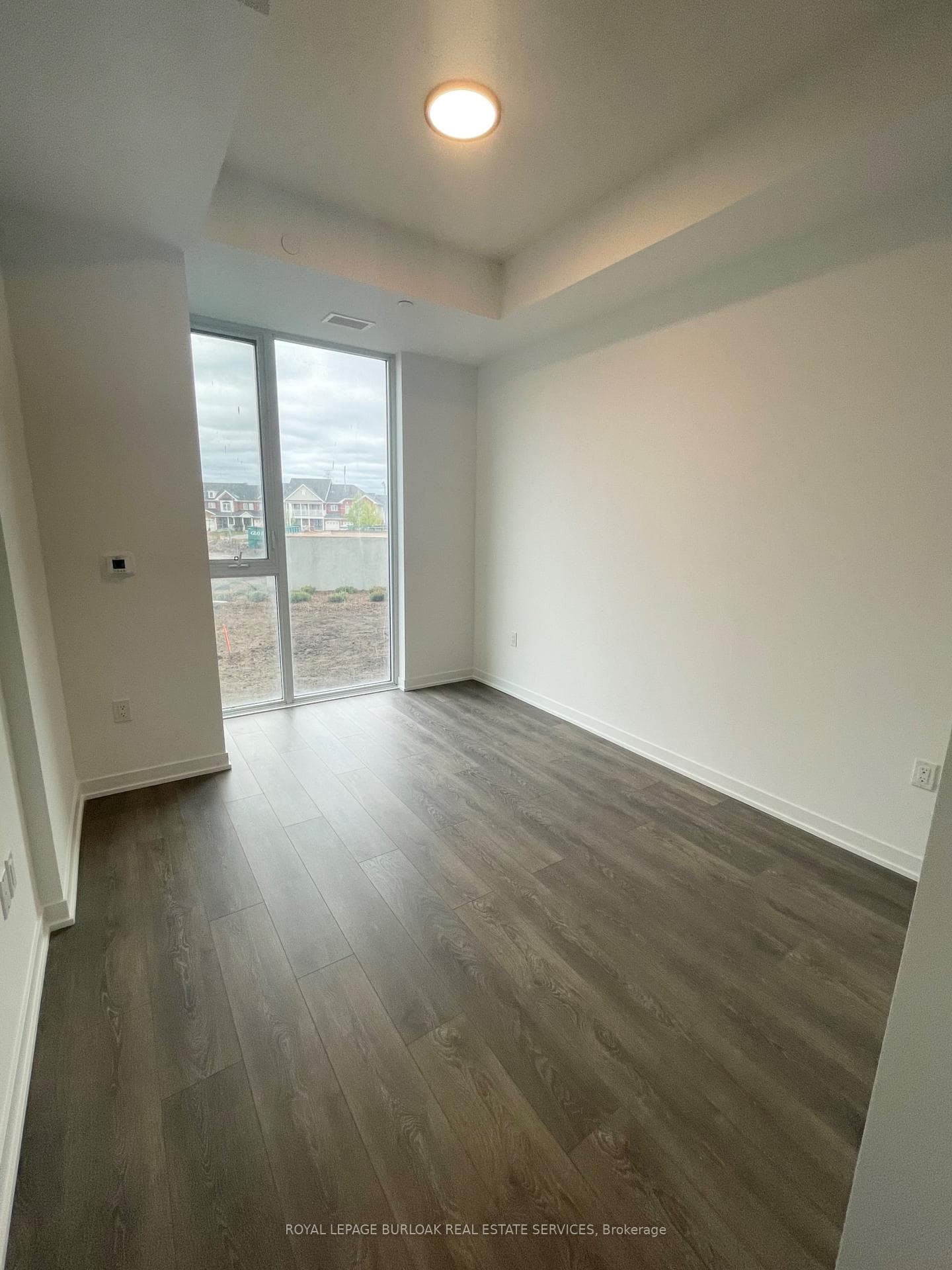 4878 Powers Common Unit 126 - Condo photo 12 of 14 in Burlington, Ontario