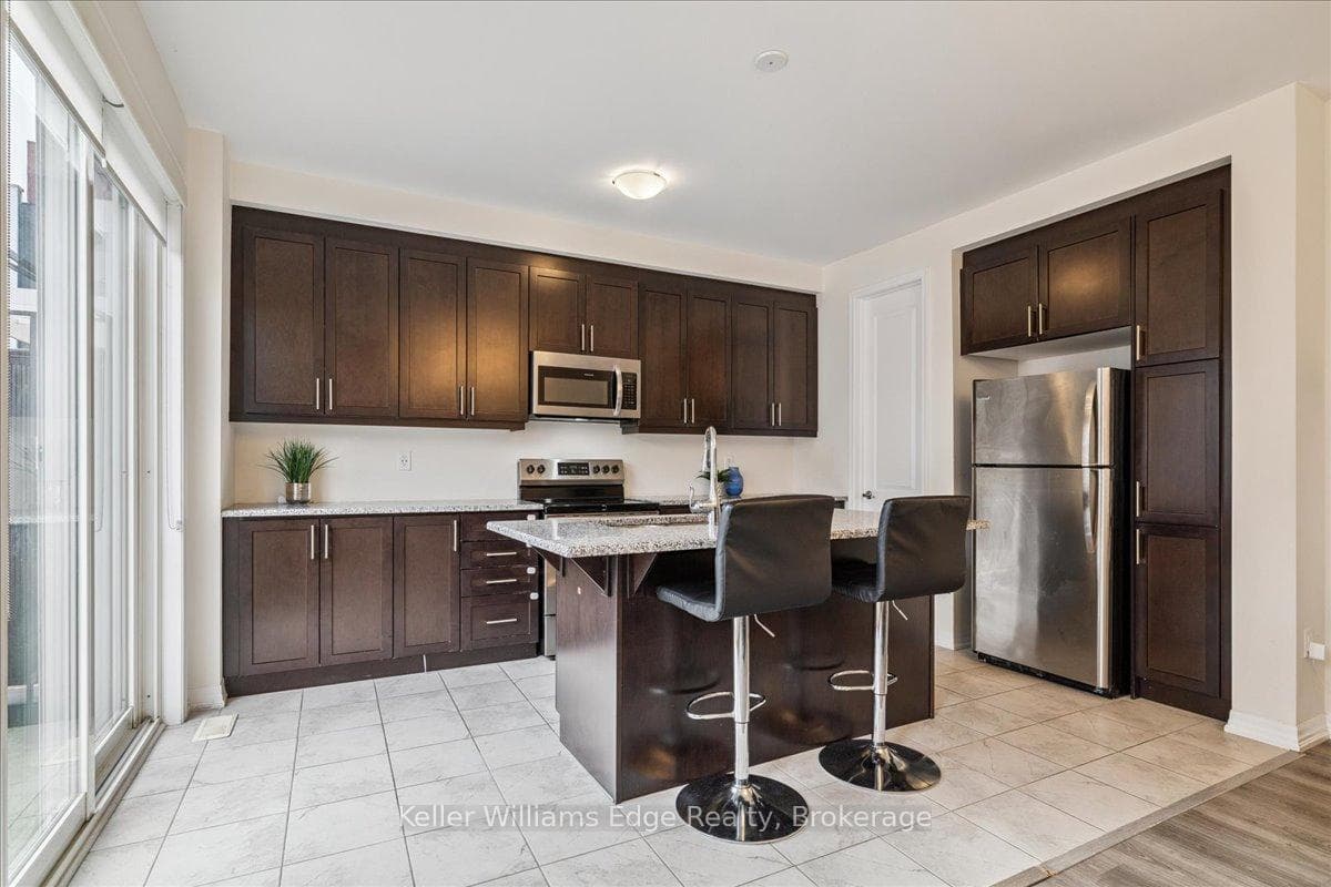 244 Harold Dent Trail - Townhouse photo 21 of 40 in Oakville, Ontario