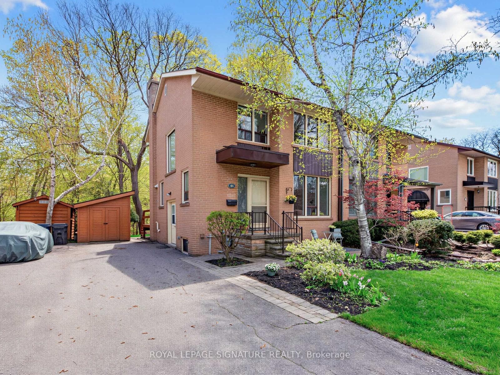 46 Plateau Crescent - Semi-Detached photo 2 of 50 in Don Mills / Parkwoods / Victoria Village, Ontario