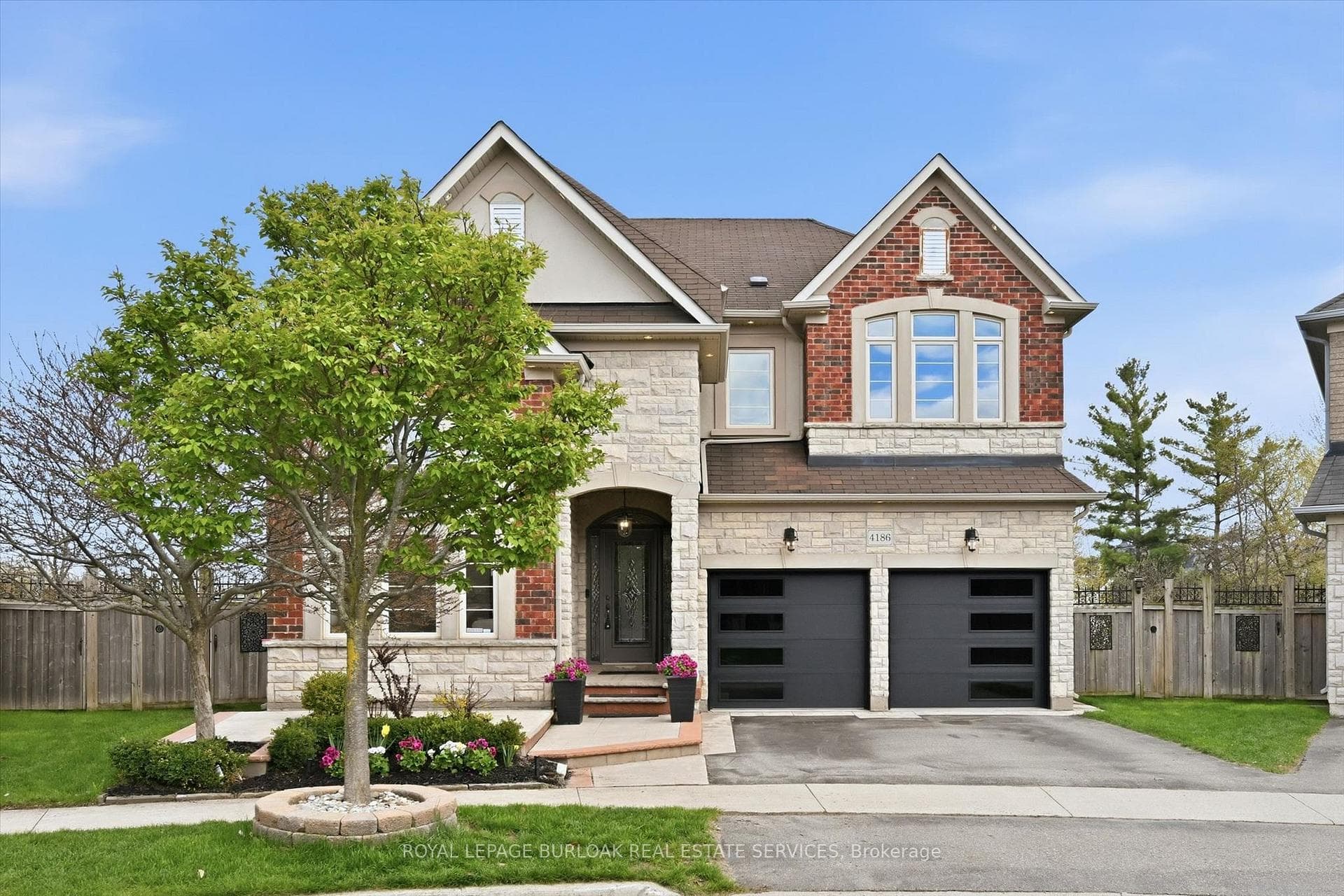 4186 Fuller Crescent - Detached photo 1 of 50 in Burlington, Ontario