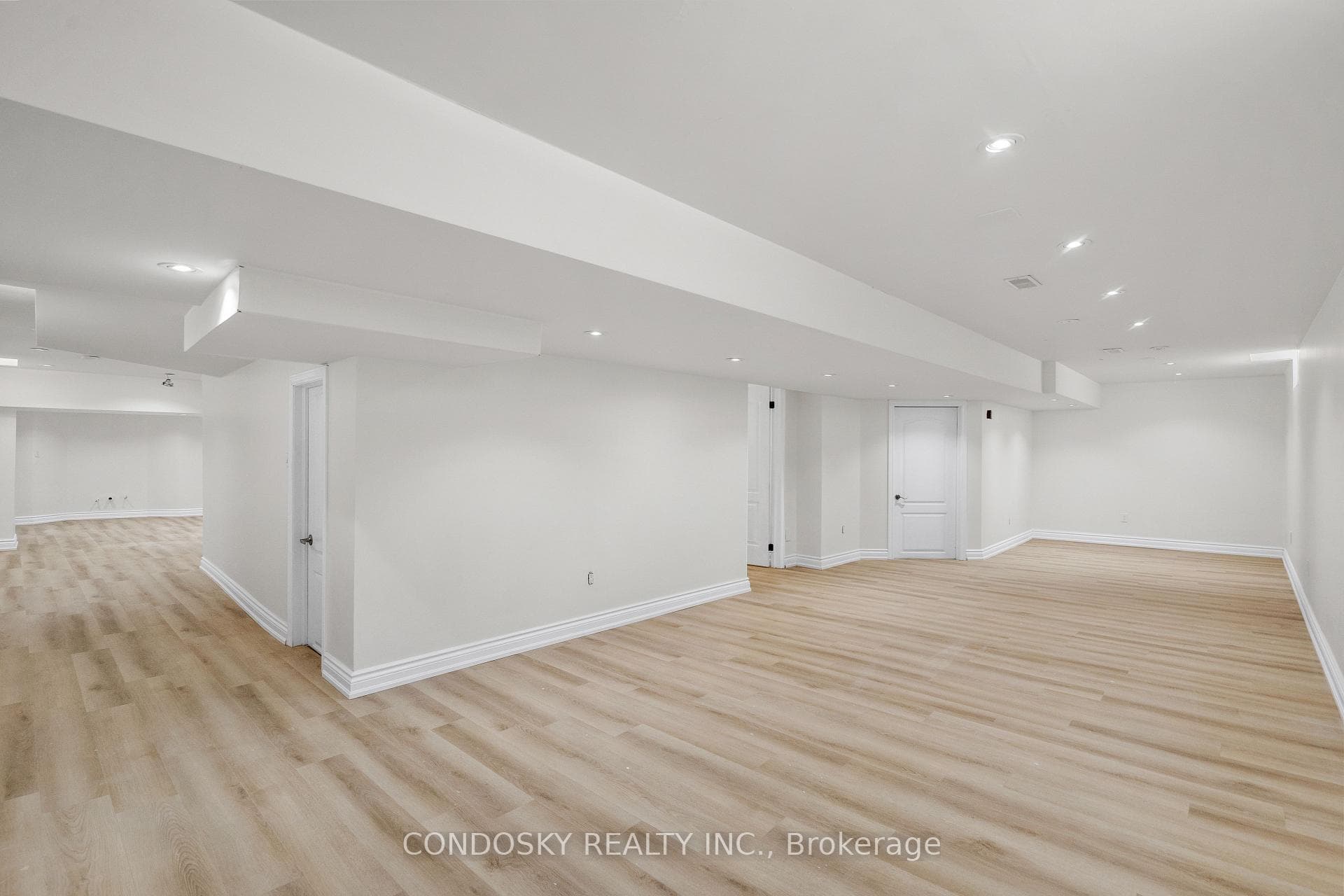 3322 Fox Run Circle - Detached photo 42 of 50 in Oakville, Ontario
