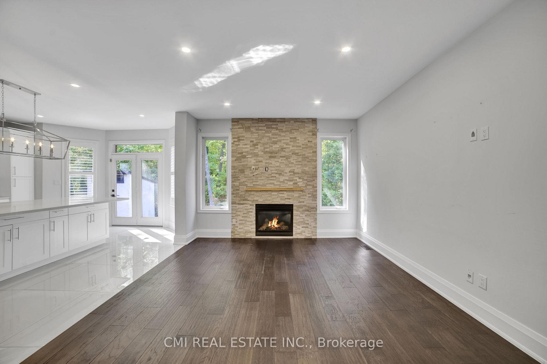 2171 Jardine Crescent - Detached photo 16 of 50 in Burlington, Ontario