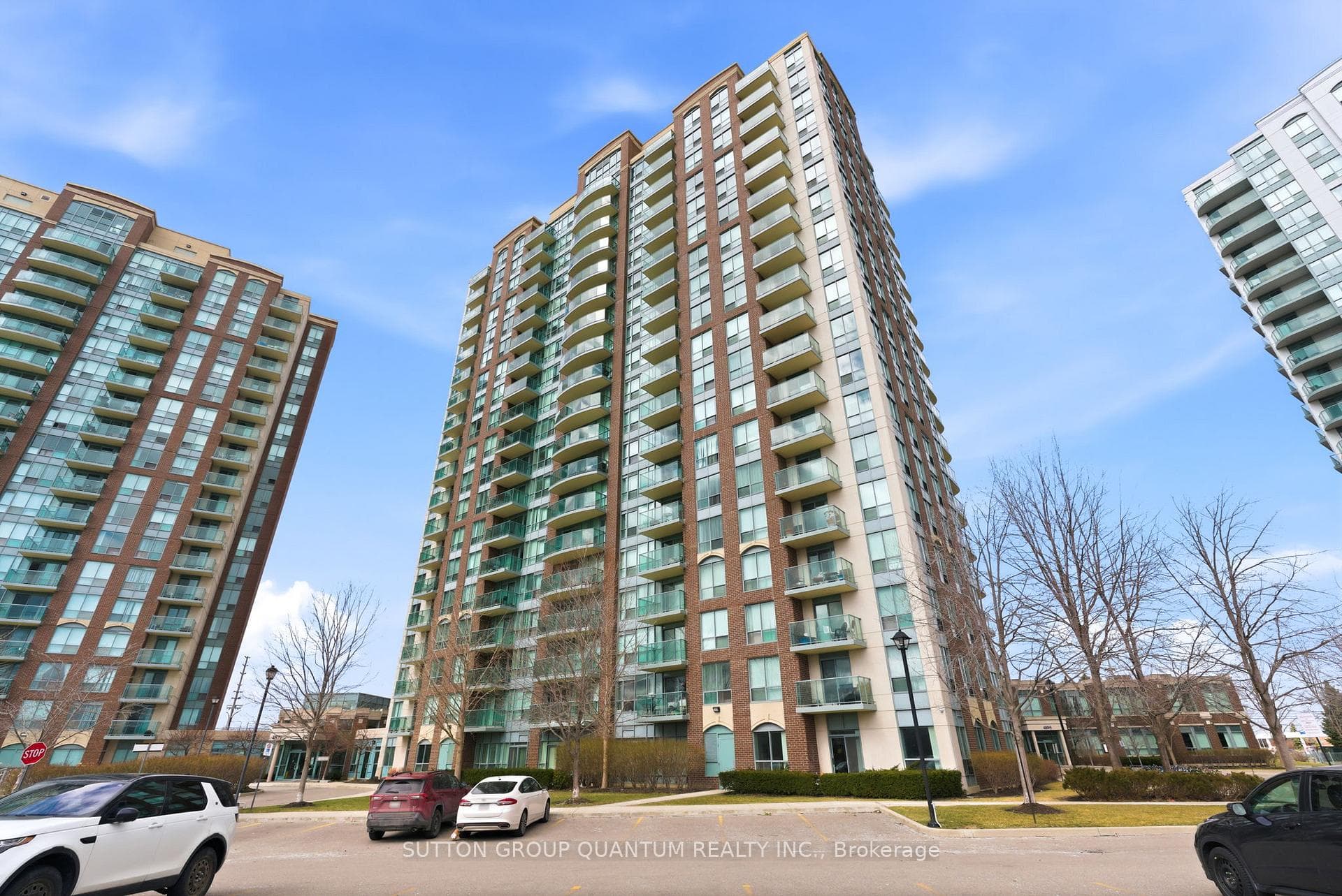 4889 Kimbermount Avenue Unit 104 - Condo for sale in Erin Mills, Ontario