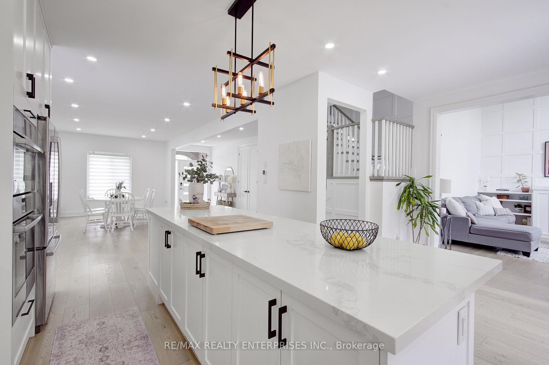 193 Teddington Place - Detached photo 16 of 50 in Burlington, Ontario