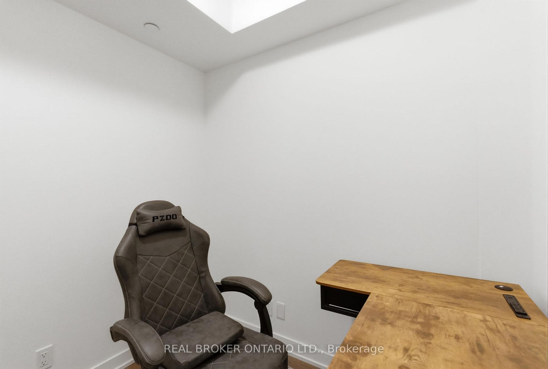 2 Manderley Drive Unit 912 - Condo photo 8 of 47 in Birch Cliff / Cliffside, Ontario