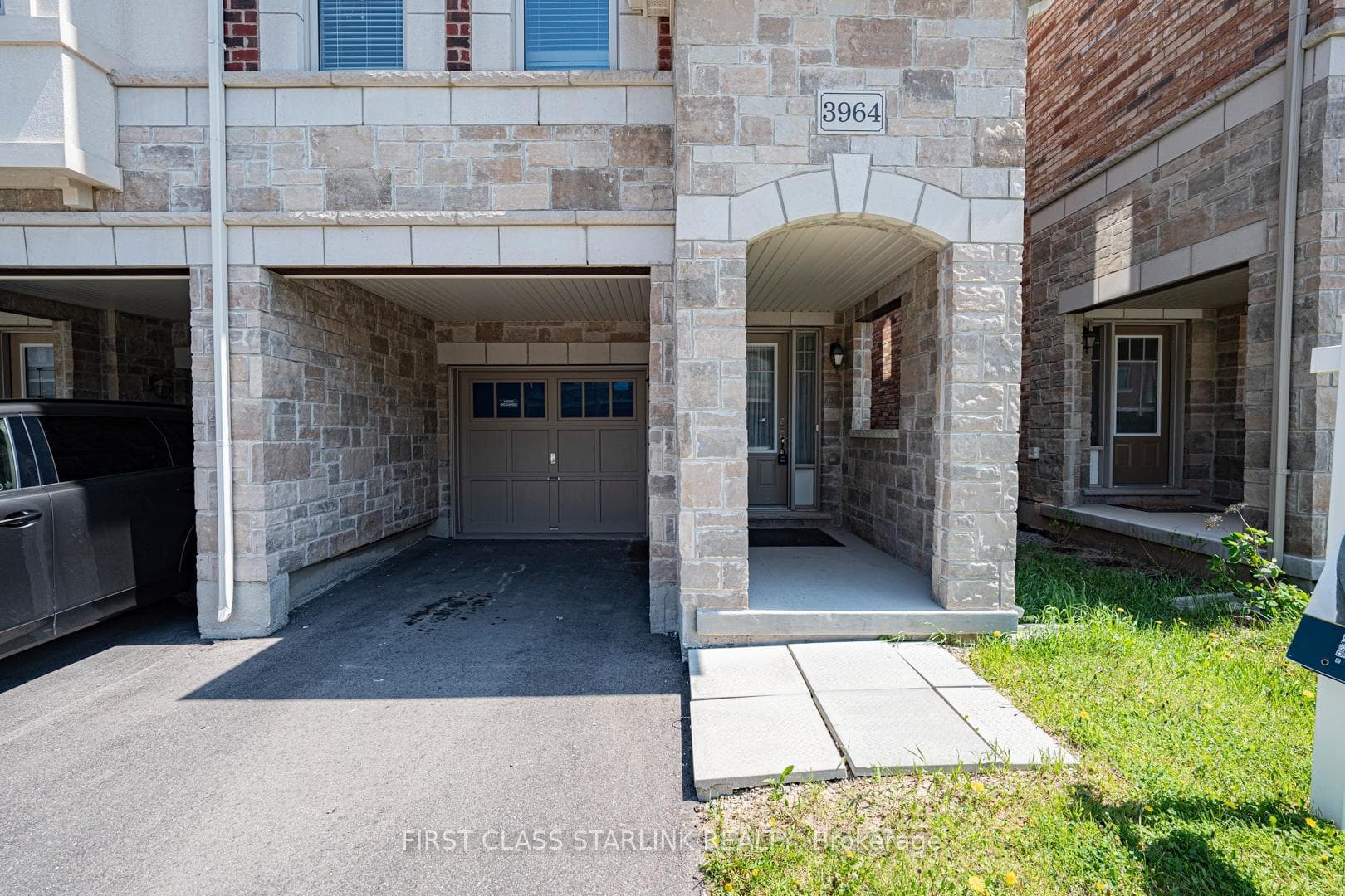 3964 THOMAS ALTON Boulevard - Semi-Detached photo 2 of 44 in Burlington, Ontario