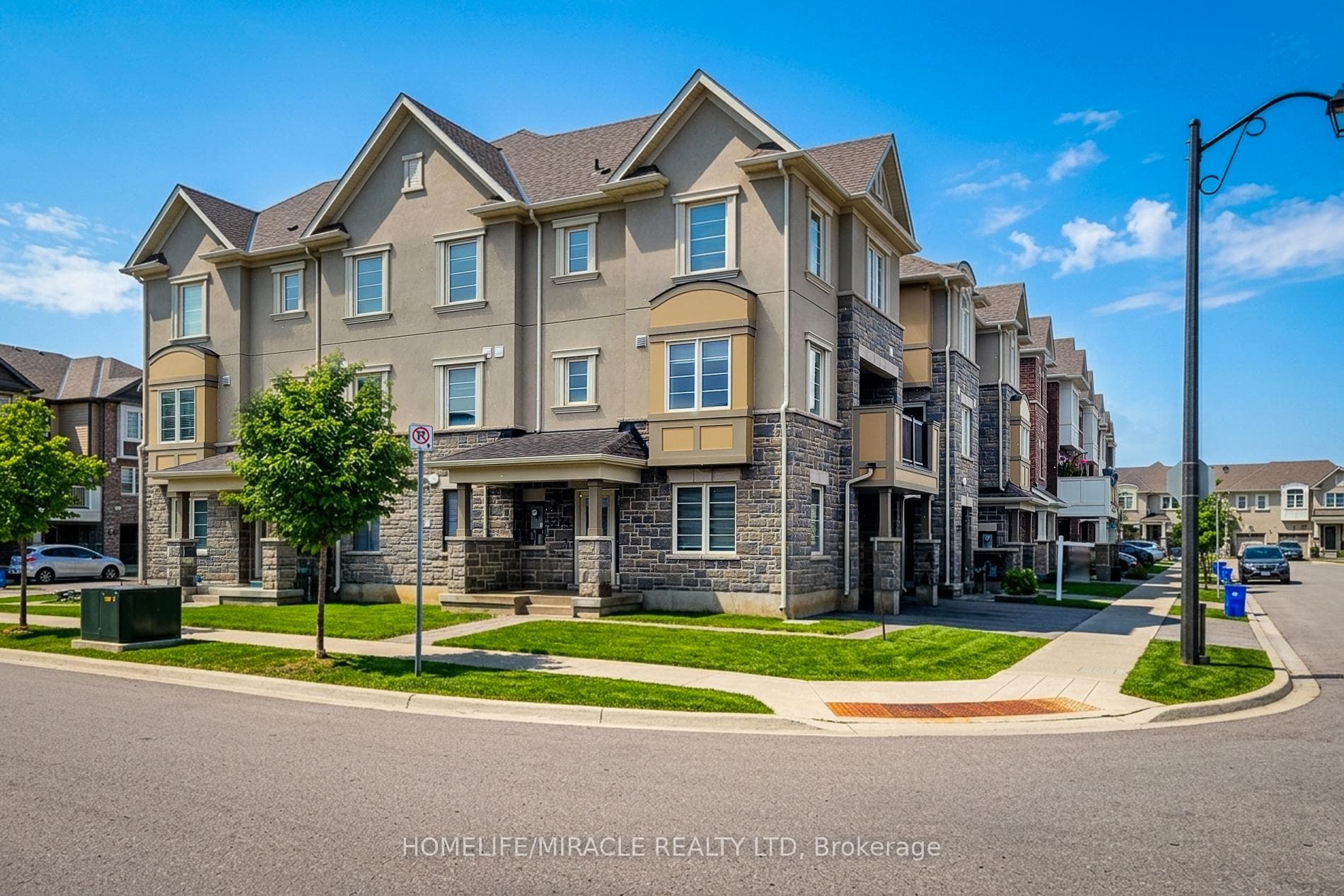 1274 Wintergreen Place - Townhouse for sale in Scott, Ontario
