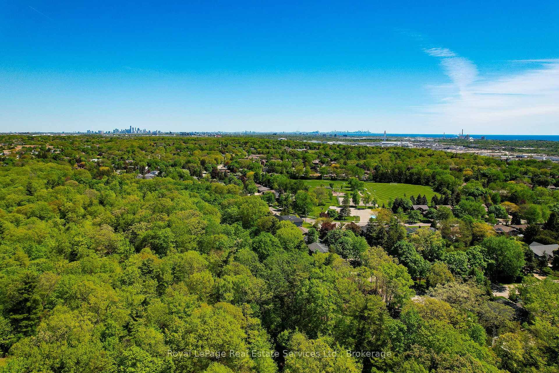 1359 White Oaks Boulevard Unit 1810 - Condo photo 30 of 32 in Oakville, Ontario