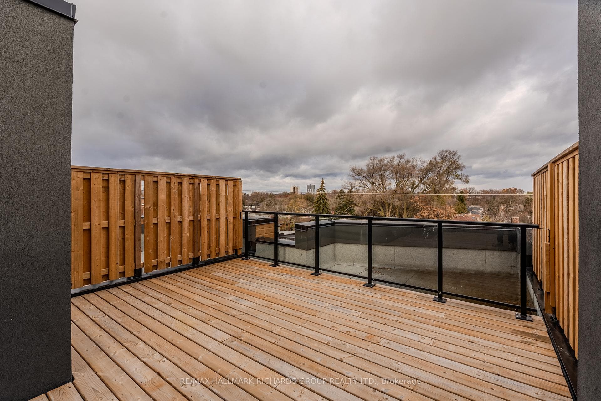 35 Birchcliff Avenue Unit 35 - Condo photo 12 of 13 in Birch Cliff / Cliffside, Ontario