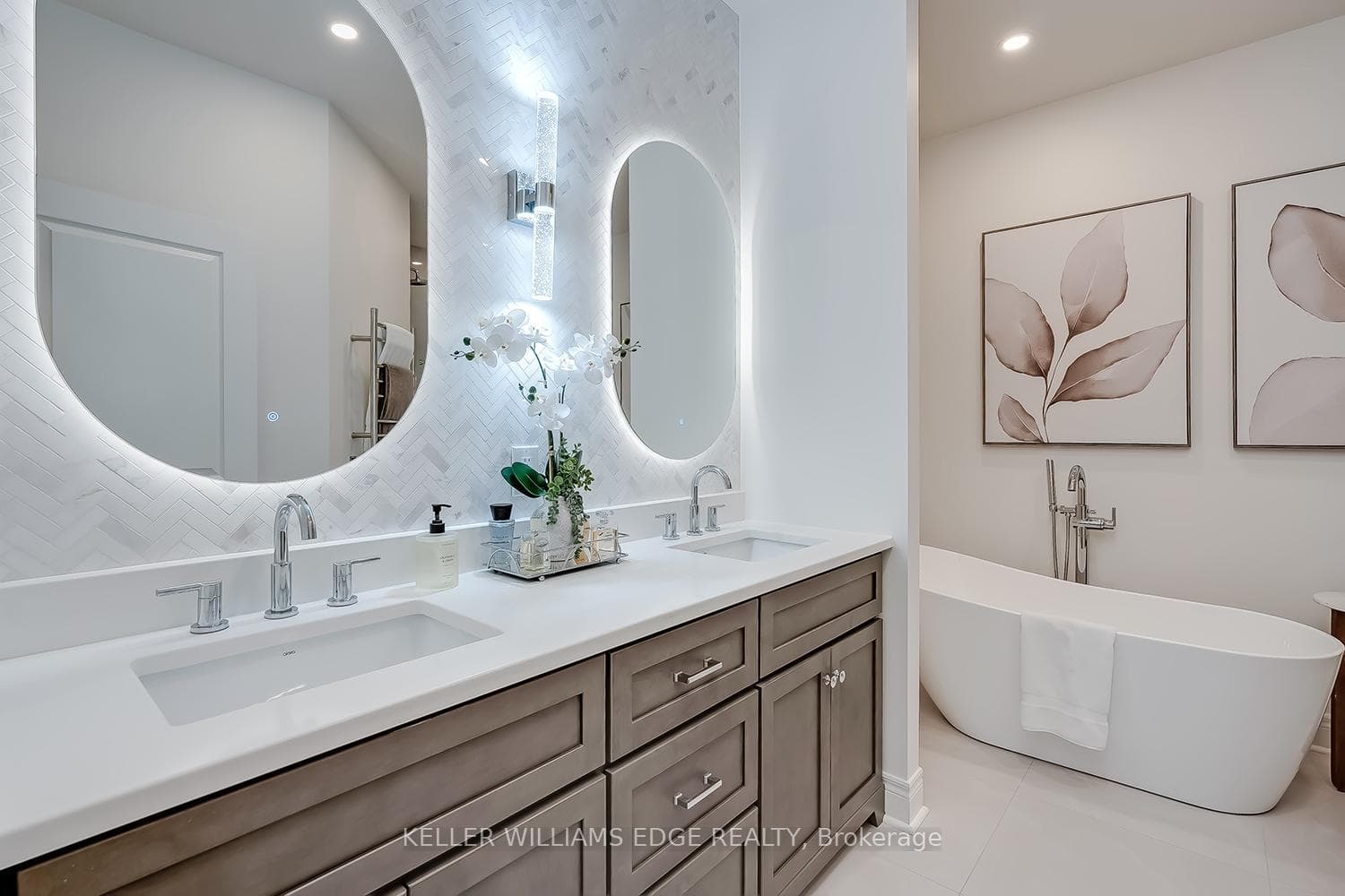 4285 Couples Crescent - Detached photo 20 of 46 in Burlington, Ontario