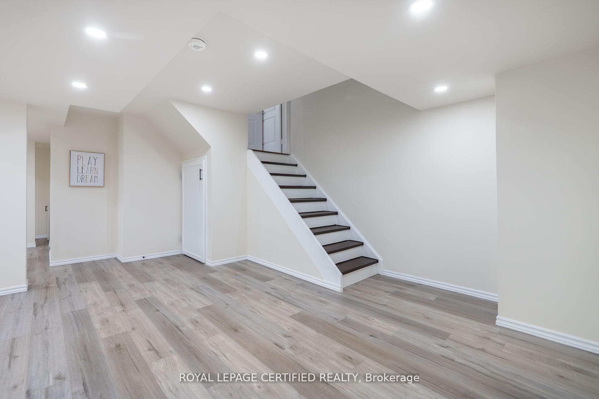 643 Garden Walk - Detached photo 40 of 50 in Mississauga, Ontario