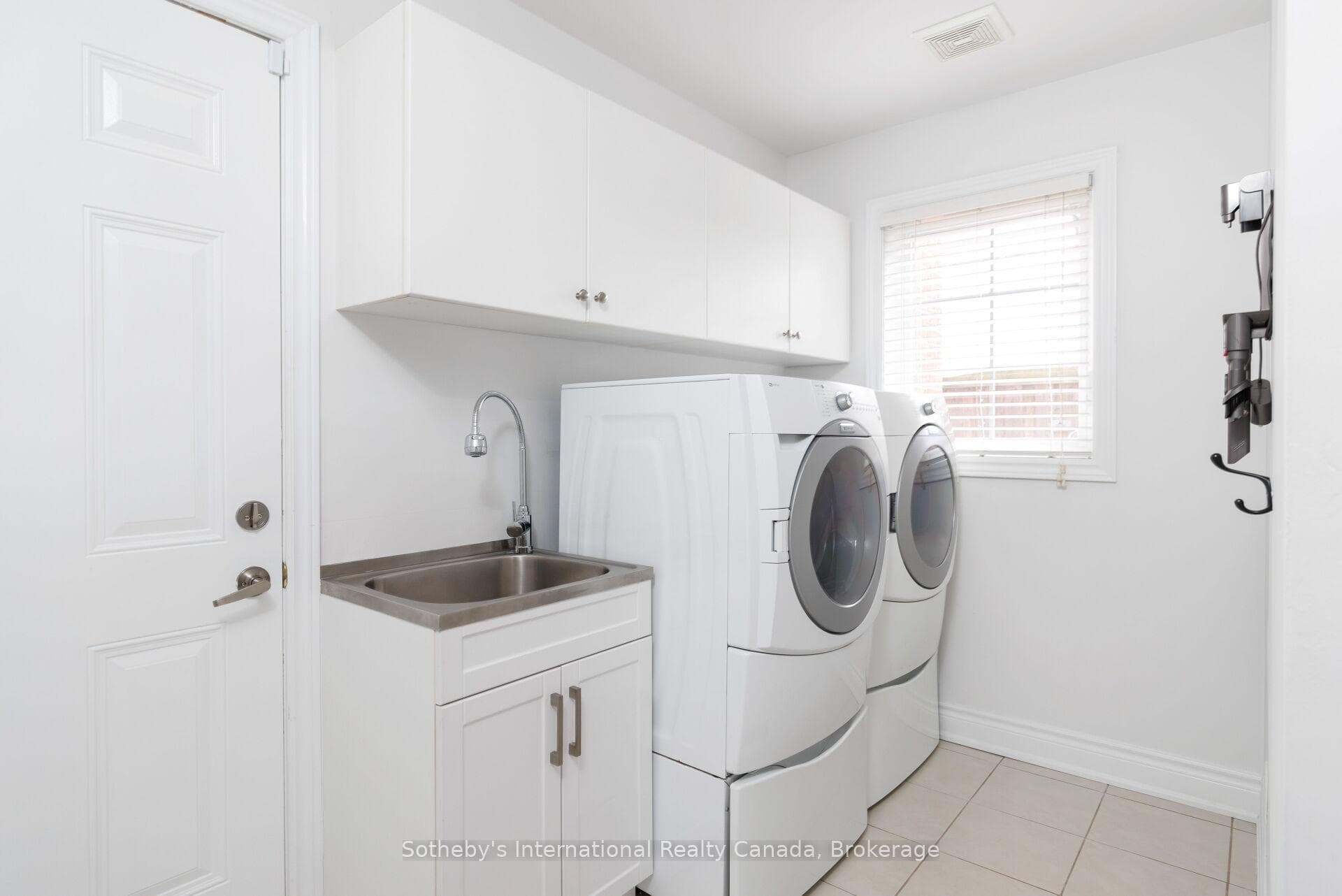 1437 Islington Avenue - Detached photo 40 of 40 in Etobicoke (Islington / Rexdale), Ontario