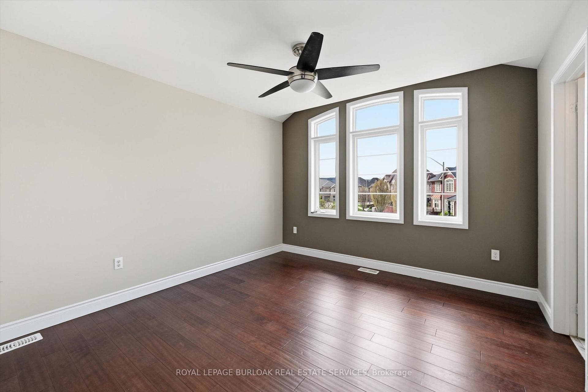 4186 Fuller Crescent - Detached photo 27 of 50 in Burlington, Ontario