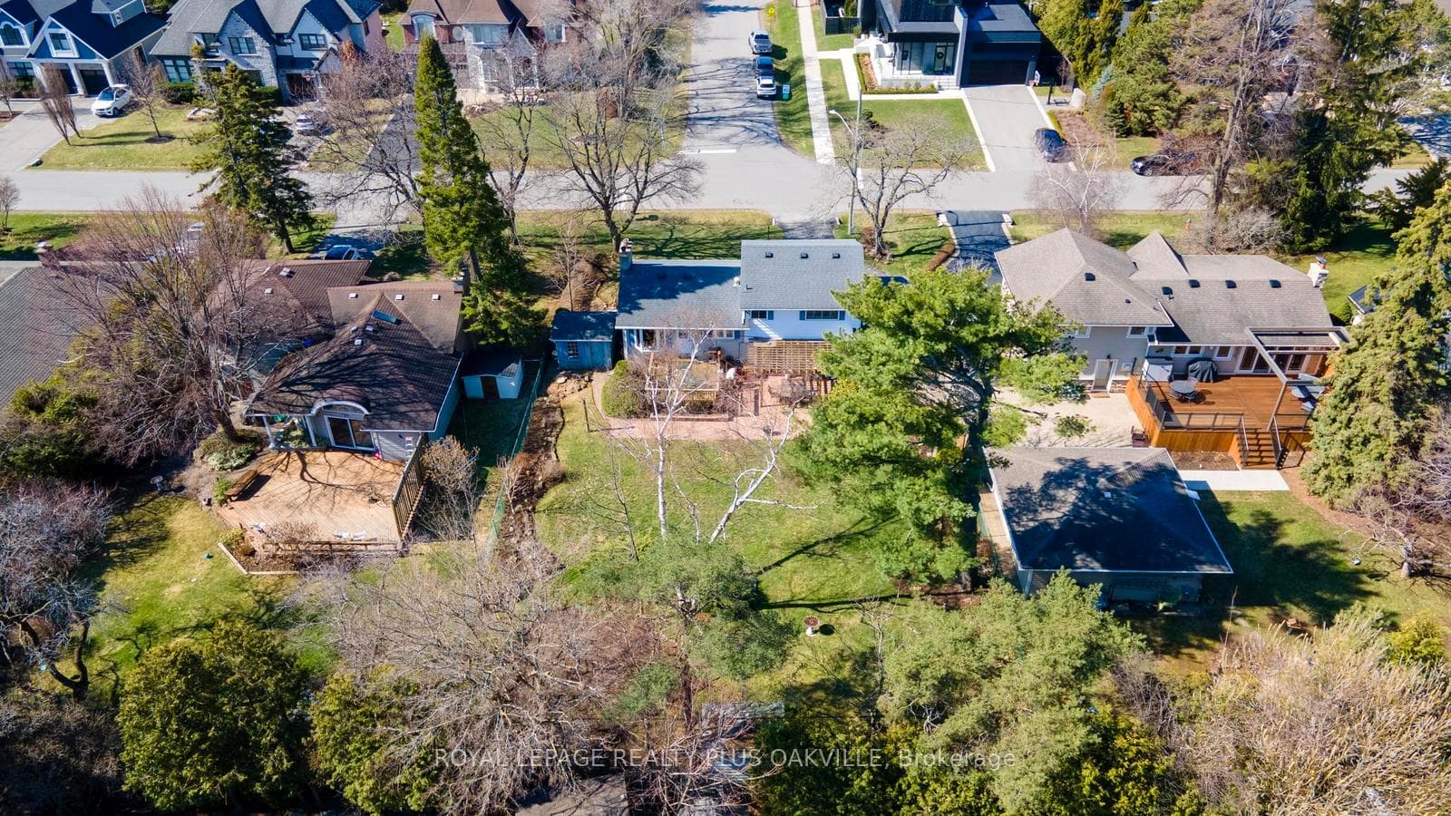 227 Sandwell Drive - Detached photo 33 of 44 in Oakville, Ontario