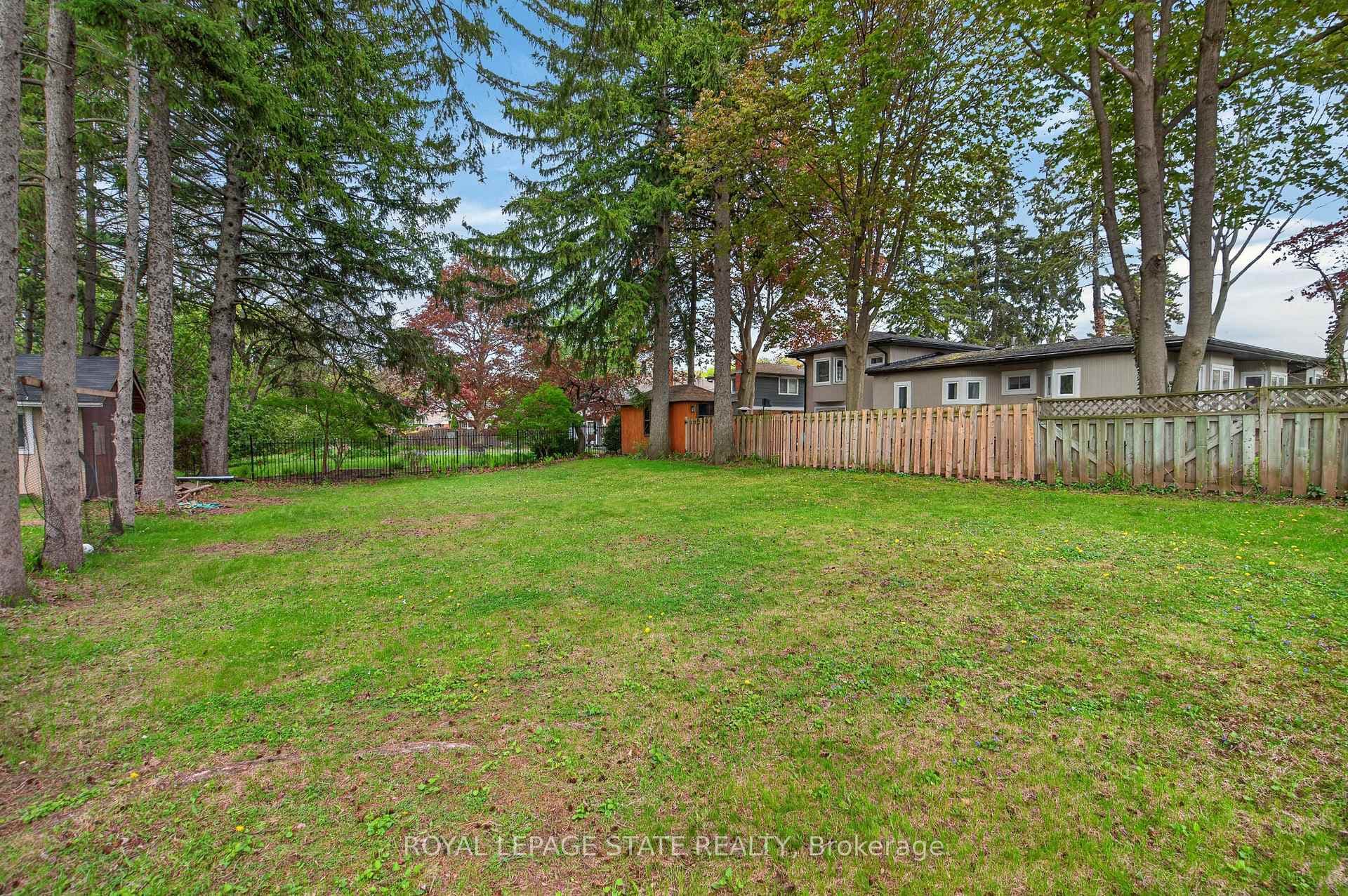 893 Lasalle Park Road - Detached photo 37 of 47 in Burlington, Ontario