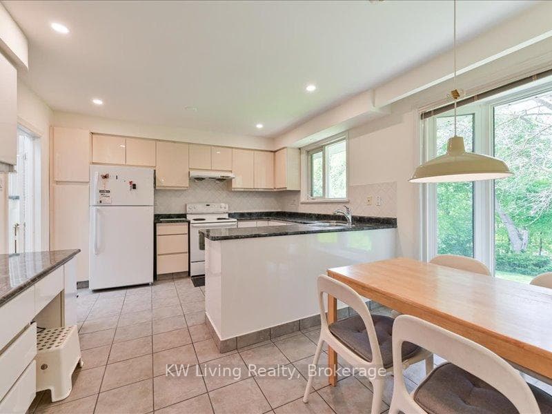 52 Hawksbury Drive - Detached photo 12 of 43 in Hillcrest Village / Bayview Village, Ontario