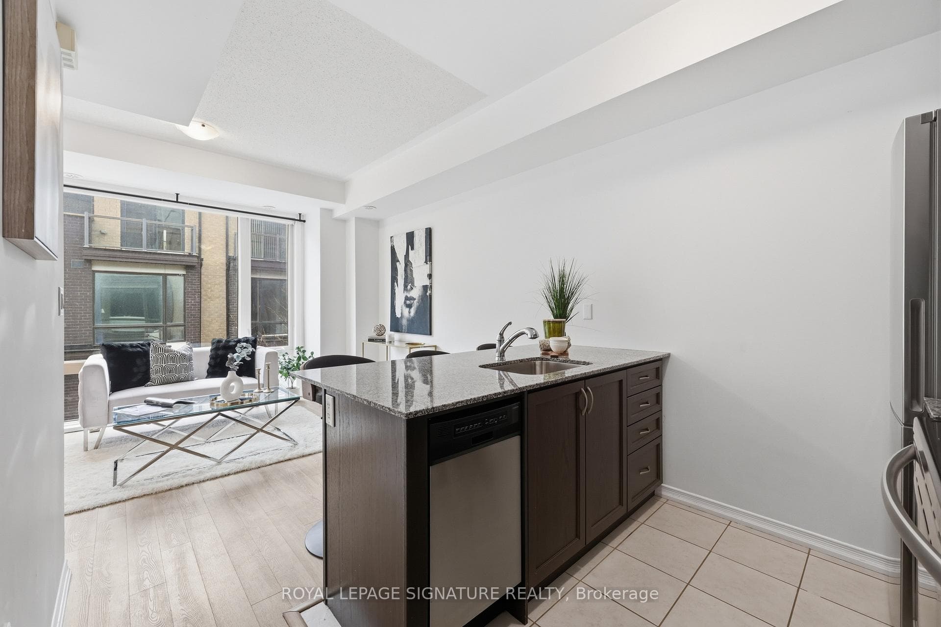 28 Fieldway Road Unit 55 - Condo photo 6 of 20 in Etobicoke (Islington / Rexdale), Ontario