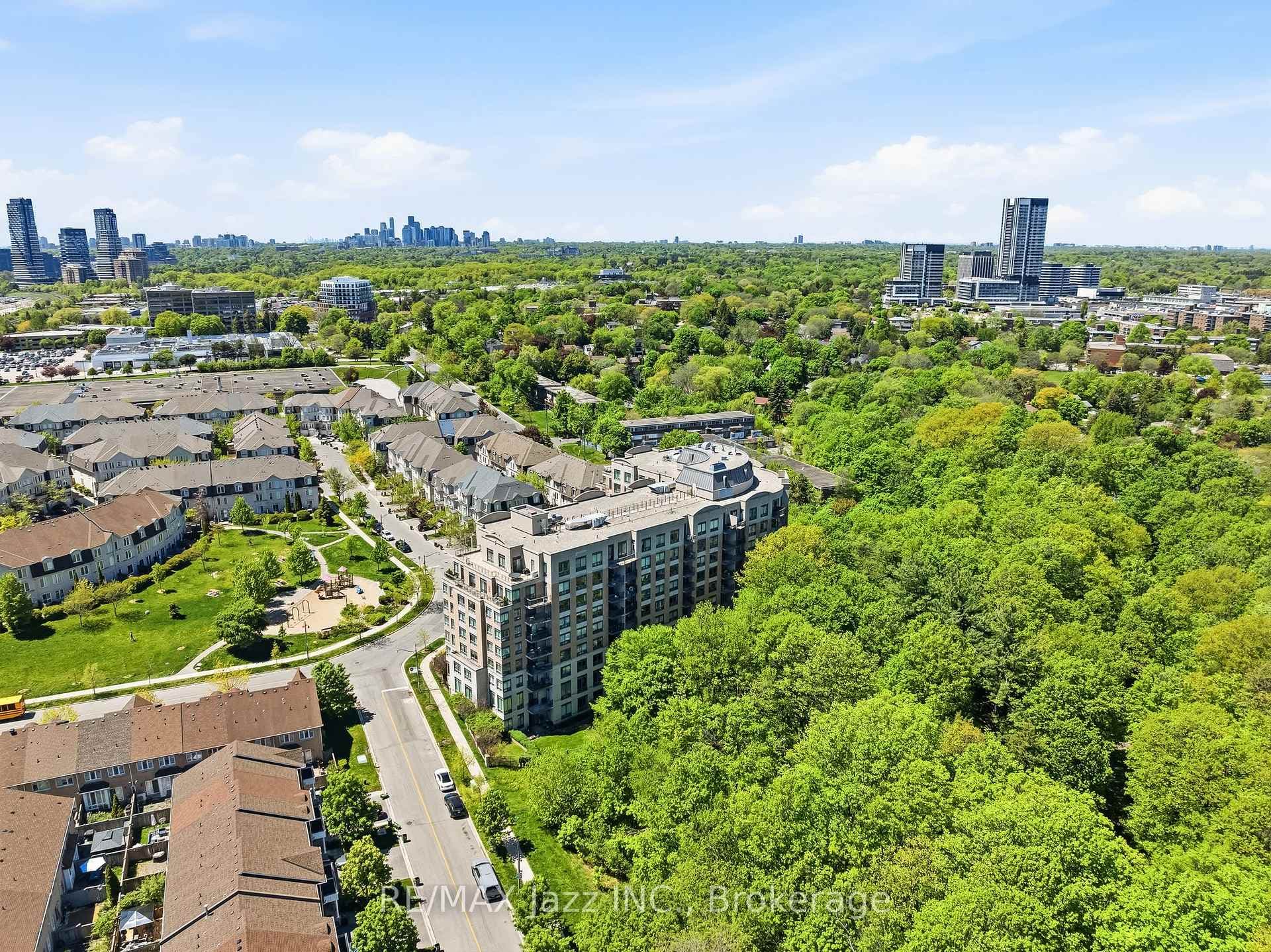 16 Dallimore Circle Unit 307 - Condo photo 49 of 50 in Don Mills / Parkwoods / Victoria Village, Ontario