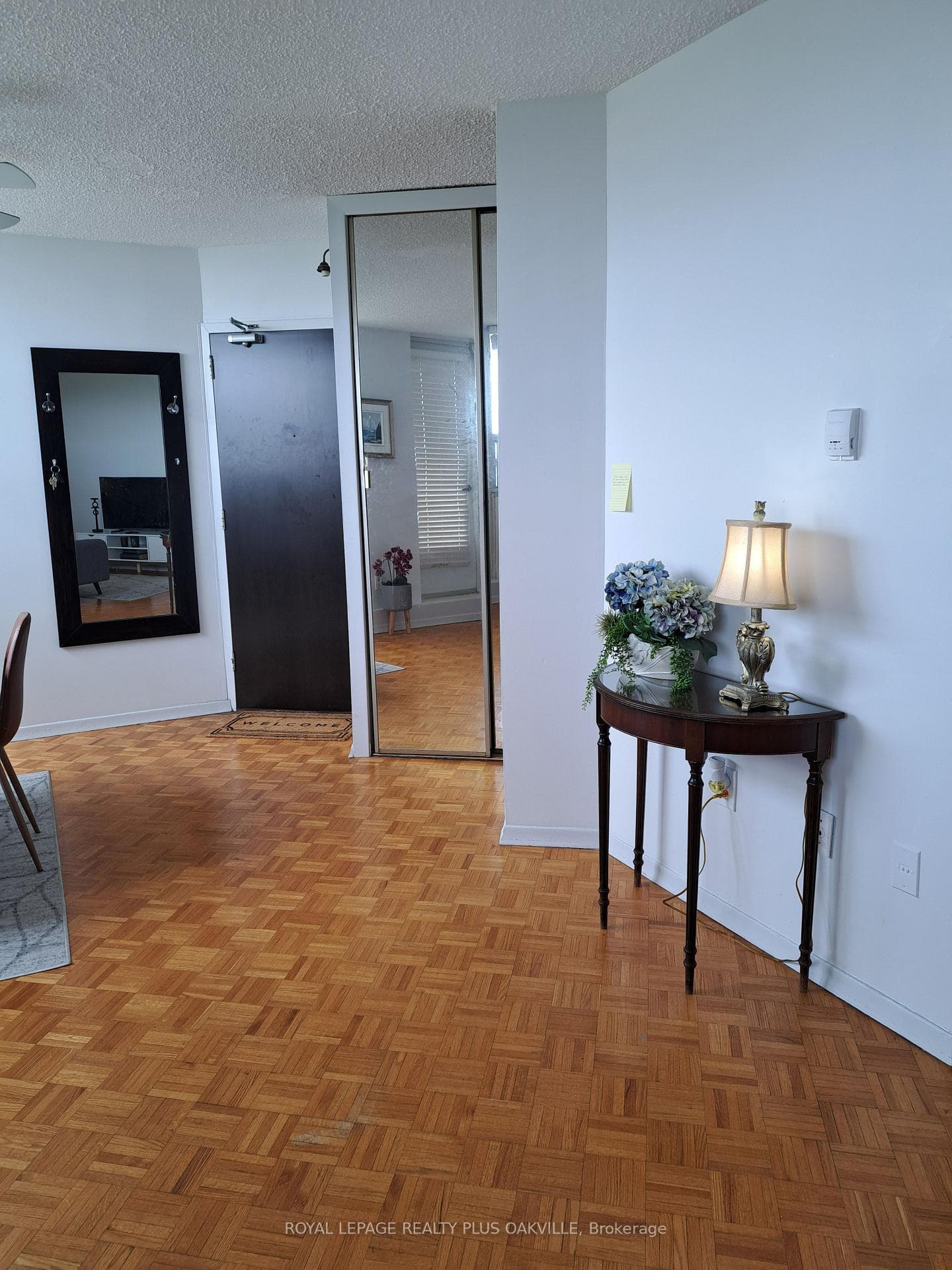 212 Kerr Street Unit 909 - Condo photo 18 of 33 in Oakville, Ontario