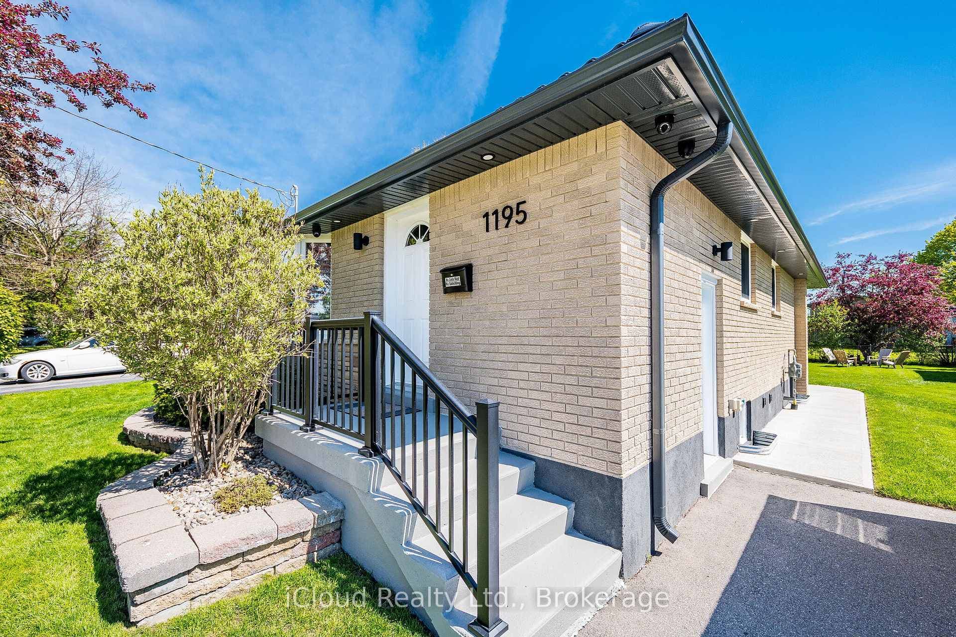 1195 Stanley Drive - Detached photo 2 of 50 in Burlington, Ontario