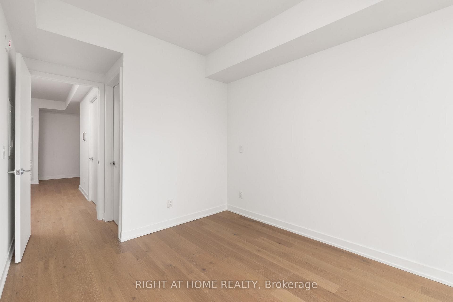 1161 Kingston Road Unit 305 - Condo photo 16 of 27 in Birch Cliff / Cliffside, Ontario