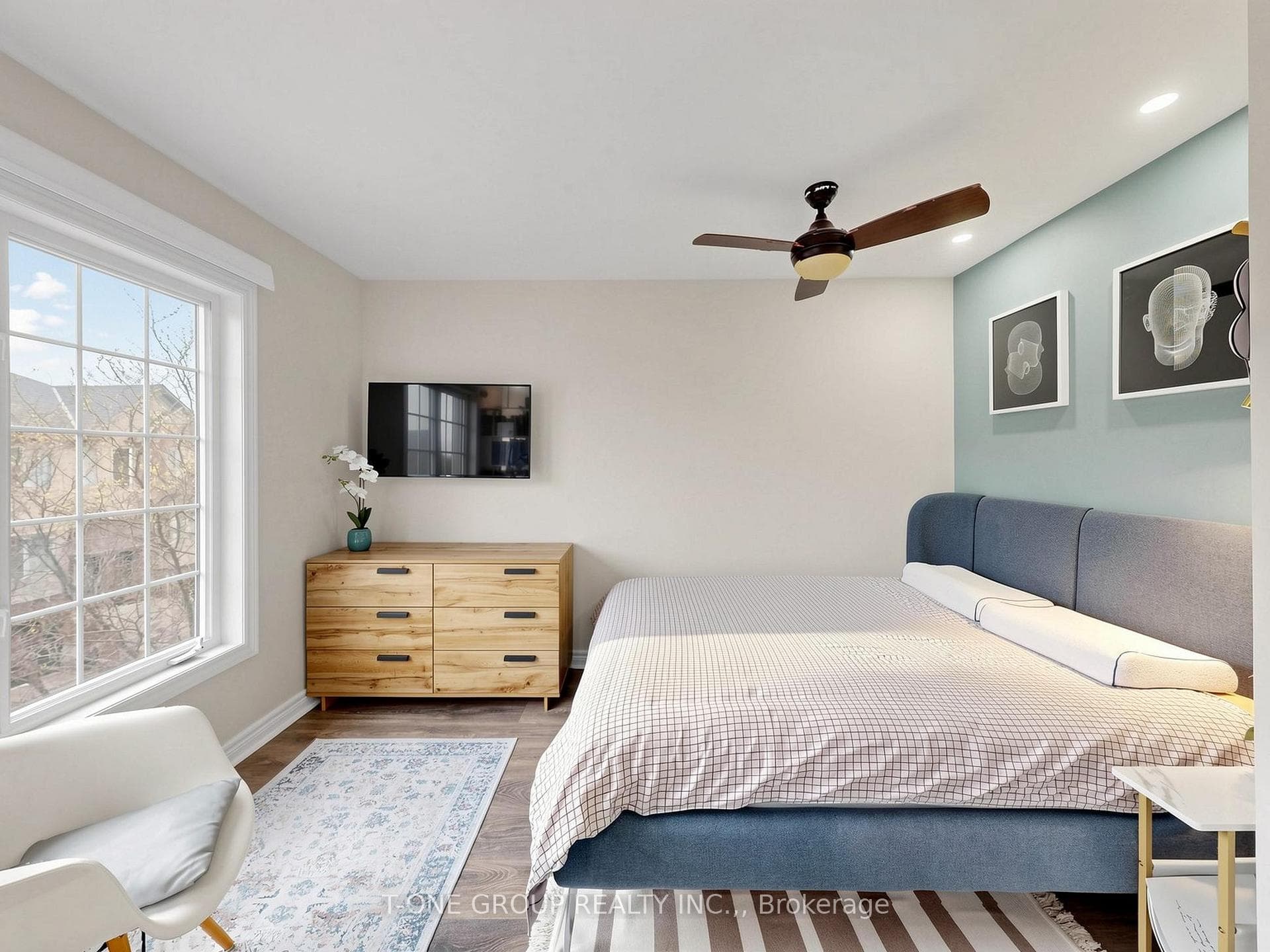 685 Rowley Common - Townhouse photo 23 of 43 in Burlington, Ontario