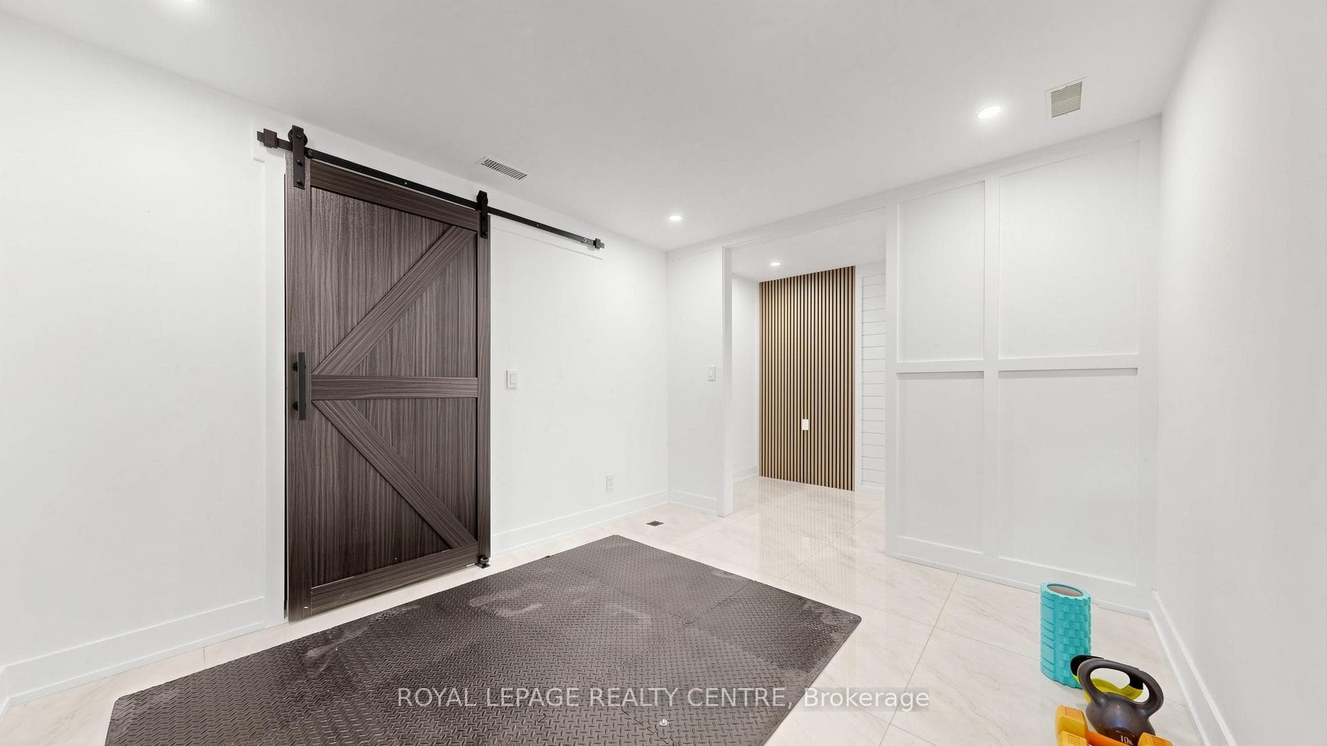 521 Old York Road - Detached photo 32 of 49 in Burlington, Ontario