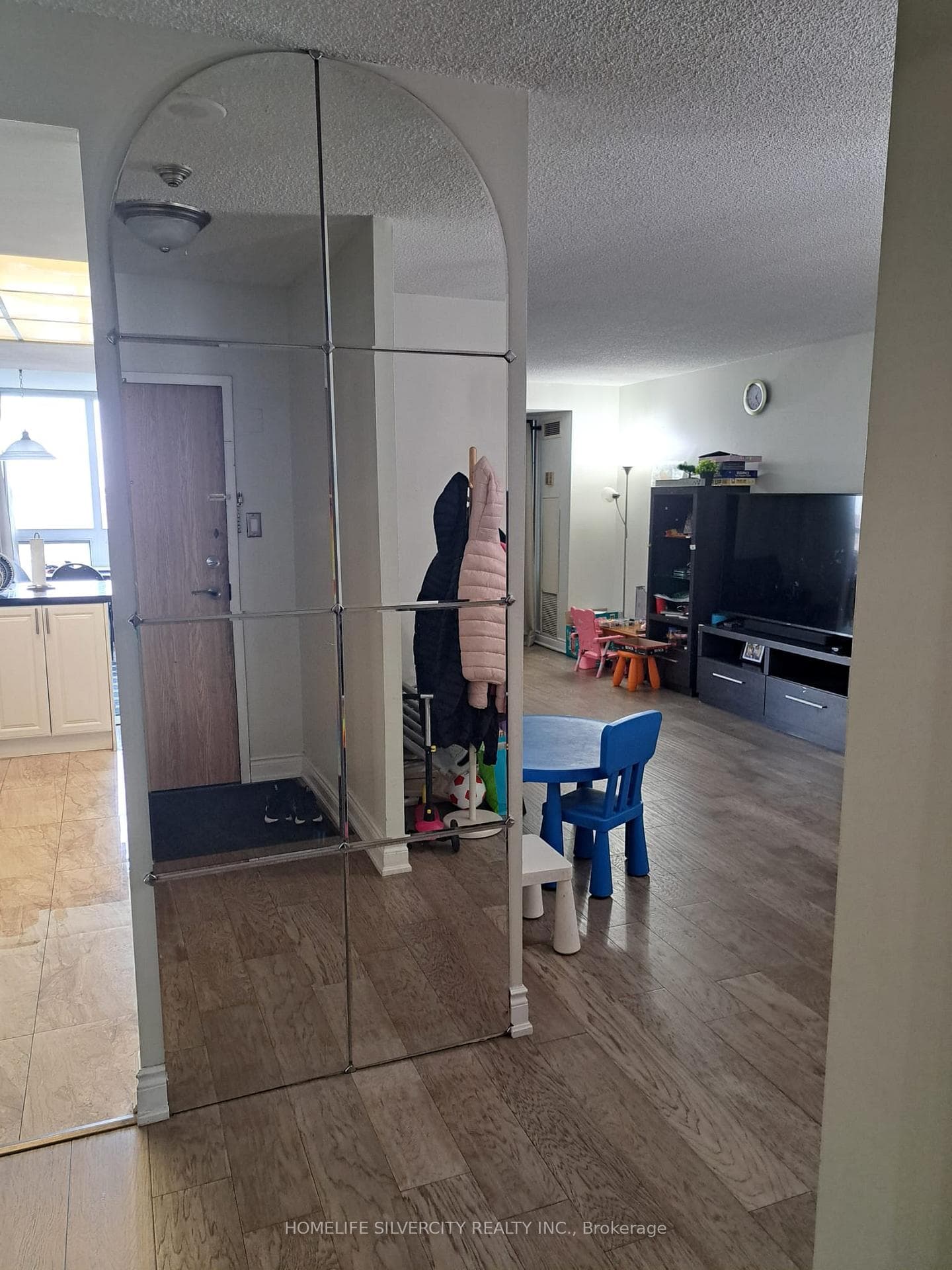 8 Lisa Street Unit 1804 - Condo photo 8 of 49 in Brampton, Ontario