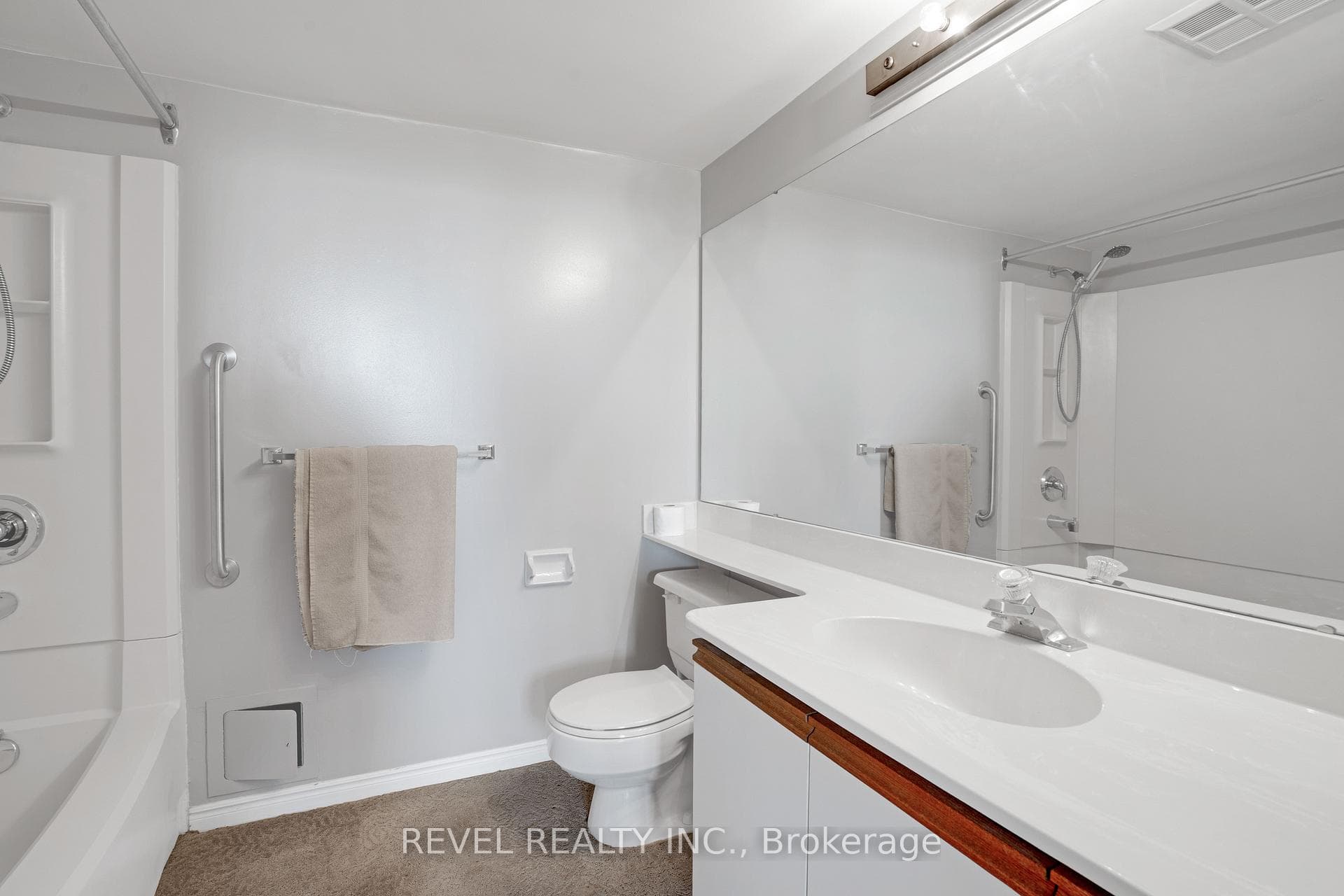 1360 Rathburn Road Unit 403 - Condo photo 20 of 31 in Mississauga, Ontario