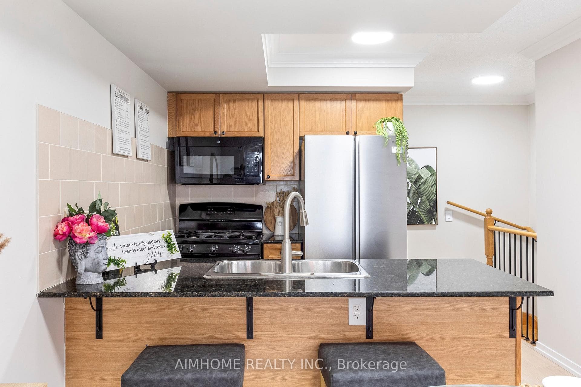 29 Frances Loring Lane Unit 6 - Condo photo 9 of 39 in Riverdale / Leslieville, Ontario