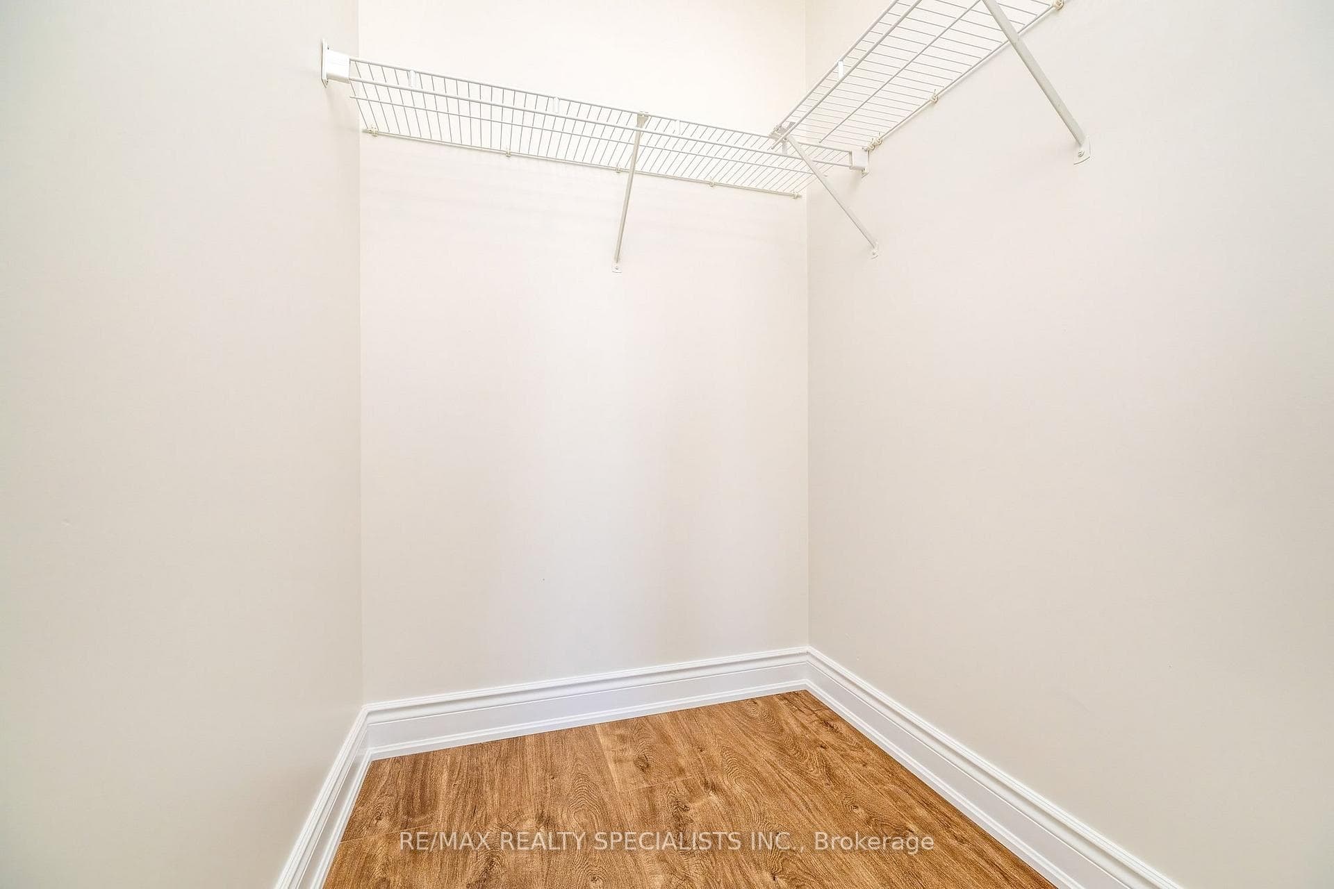 3032 Drumloch Avenue - Townhouse photo 24 of 29 in Oakville, Ontario