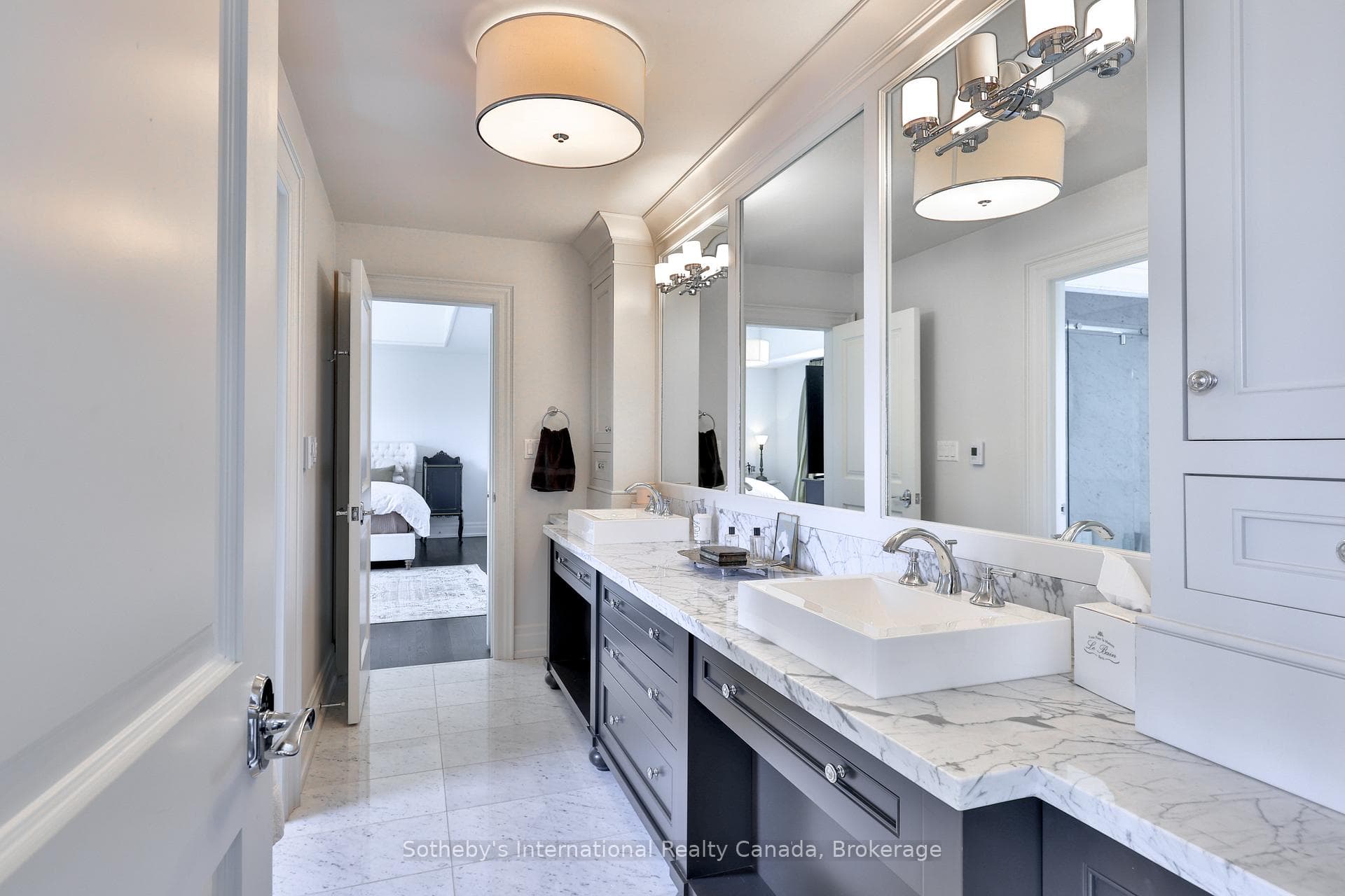 1497 Lakeshore Road - Detached photo 27 of 50 in Oakville, Ontario