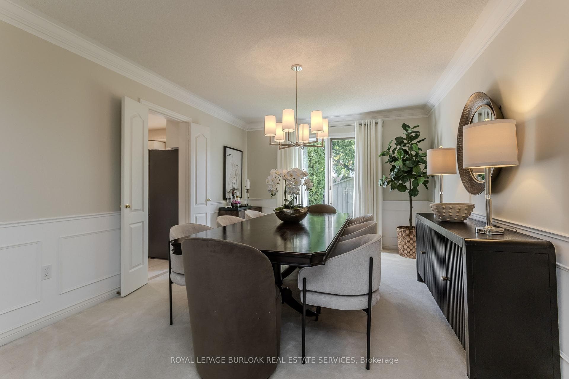 4153 Arbourfield Drive - Detached photo 9 of 32 in Burlington, Ontario