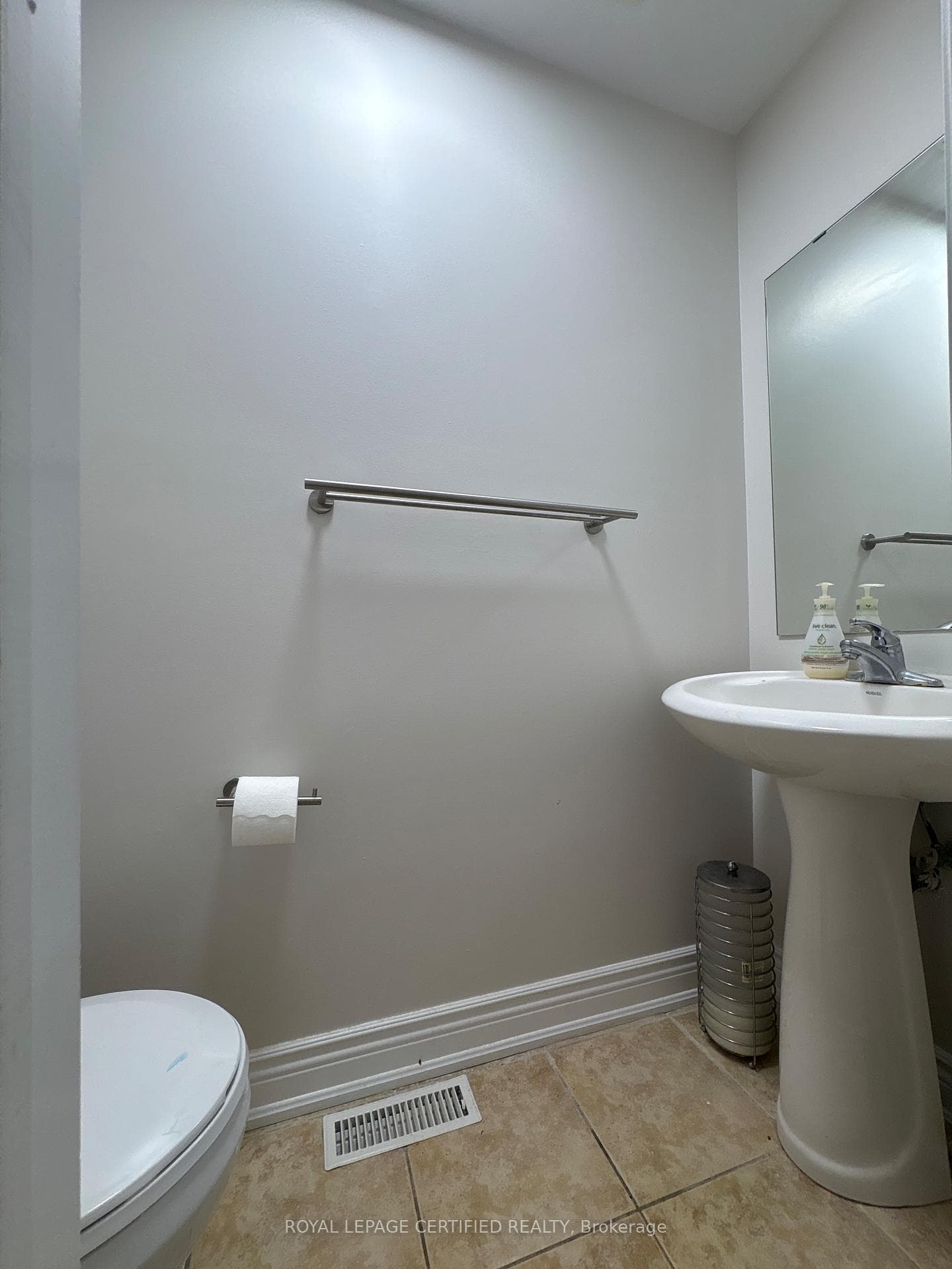 39 Blazing Star Drive - Detached photo 12 of 30 in Brampton, Ontario