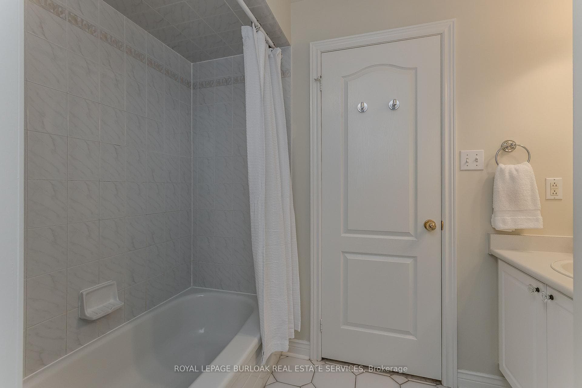 4153 Arbourfield Drive - Detached photo 25 of 32 in Burlington, Ontario