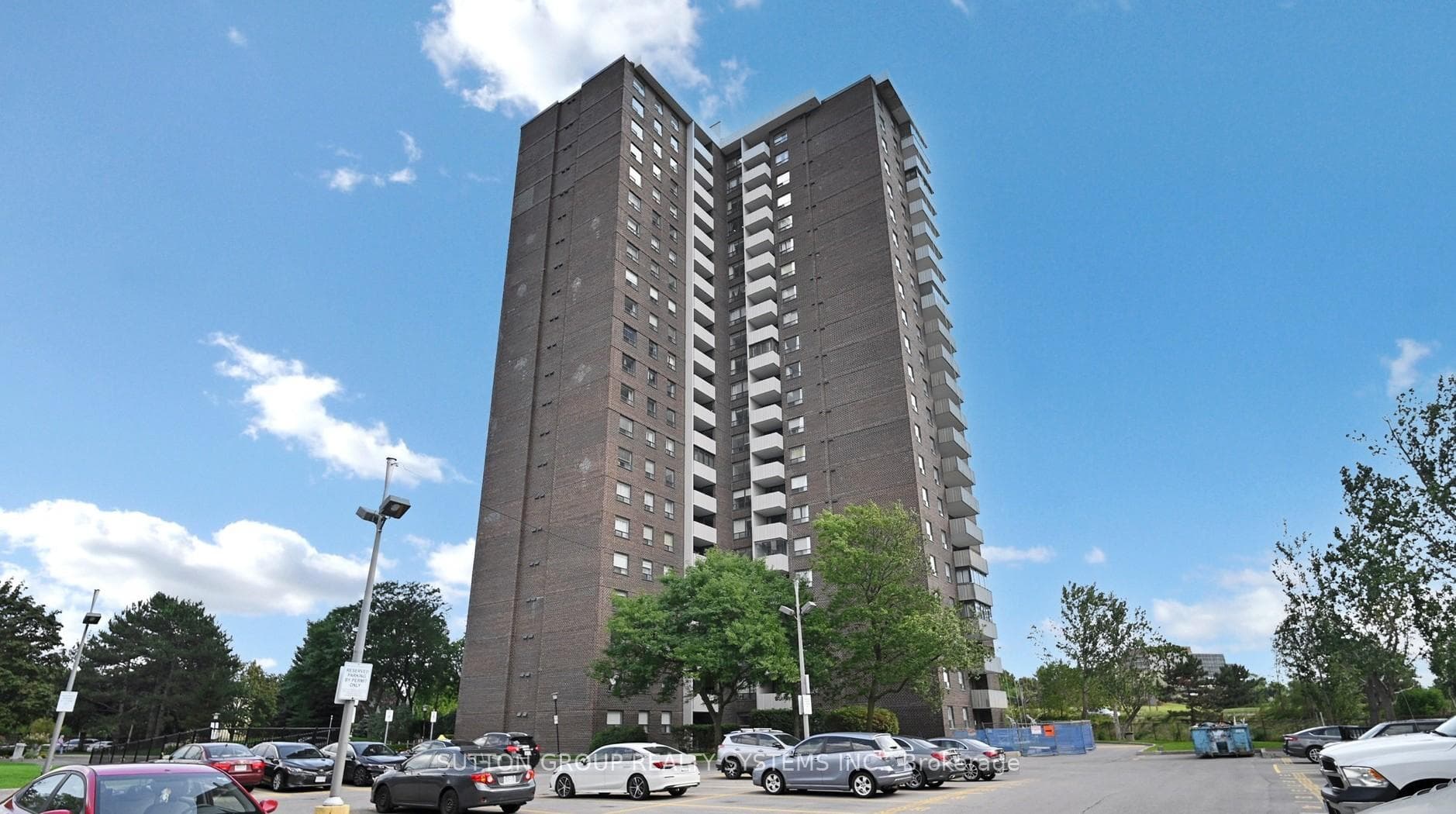 10 Muirhead Road Unit 806 - Condo photo 1 of 45 in Hillcrest Village / Bayview Village, Ontario
