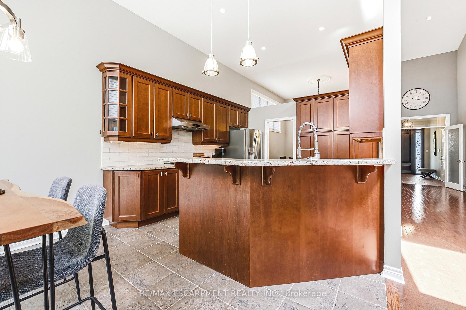 2178 Berwick Drive - Detached photo 10 of 50 in Burlington, Ontario
