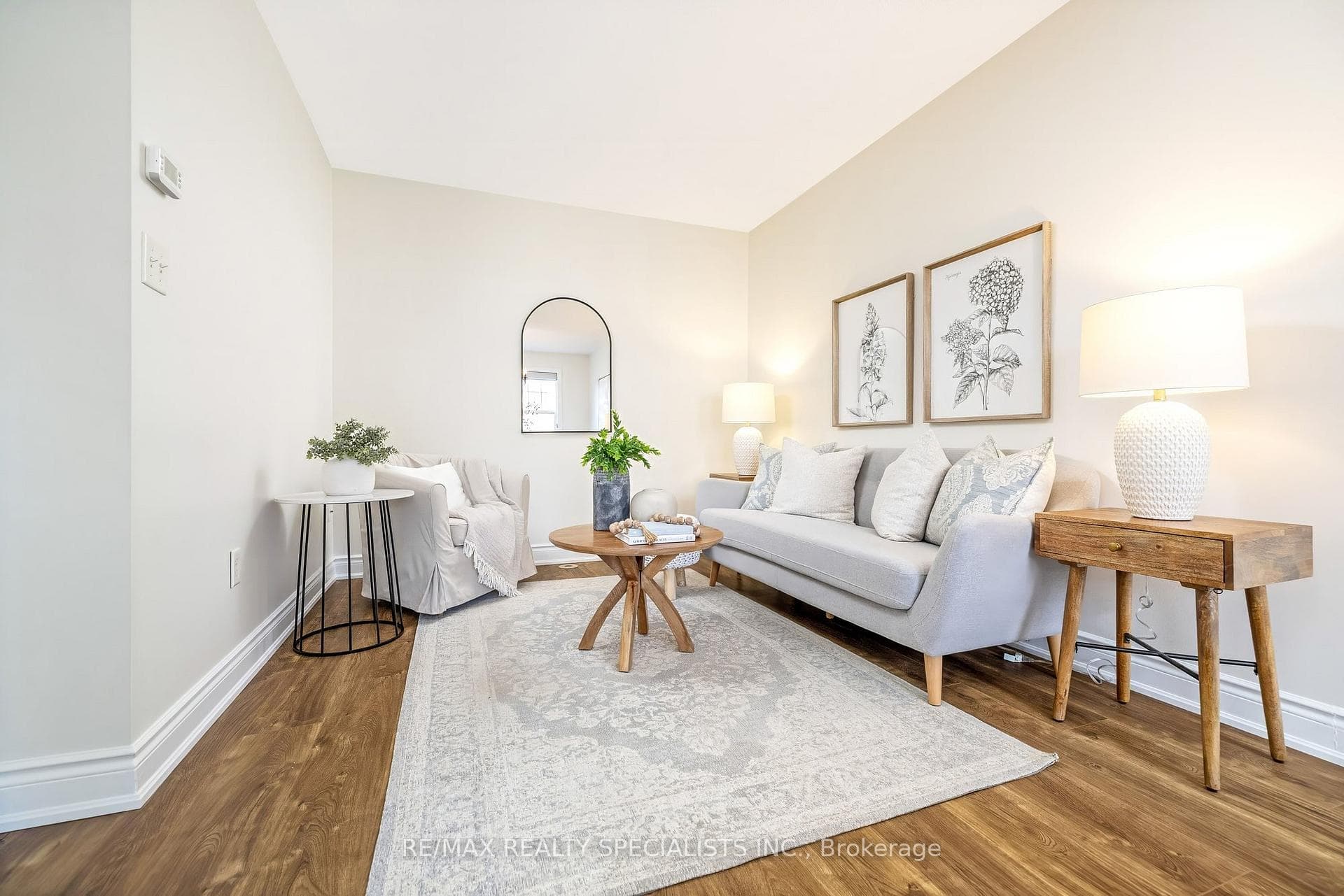 3032 Drumloch Avenue - Townhouse photo 5 of 29 in Oakville, Ontario