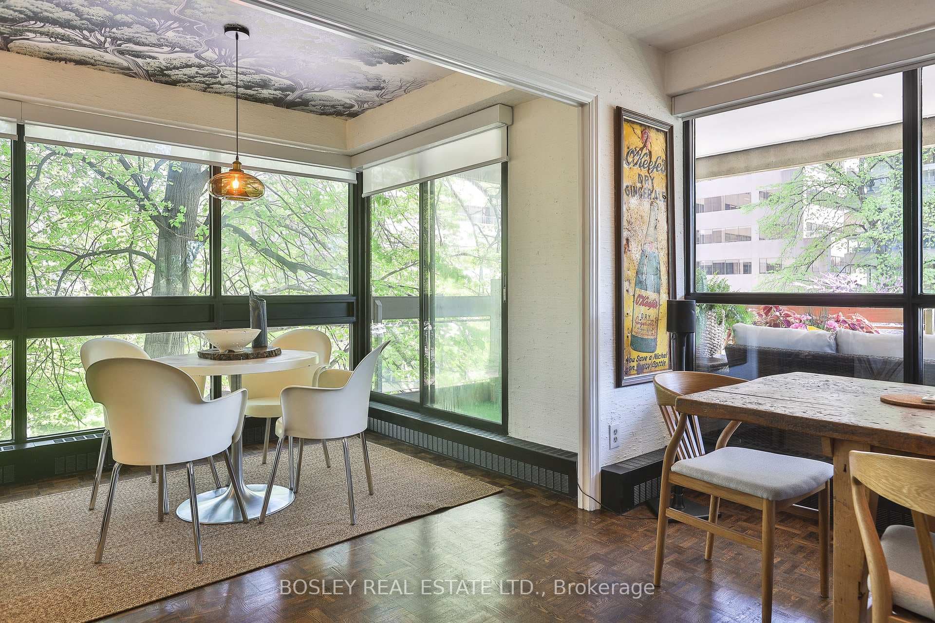 63 St Clair Avenue Unit 306 - Condo photo 10 of 34 in Annex / Yorkville / Summerhill, Ontario
